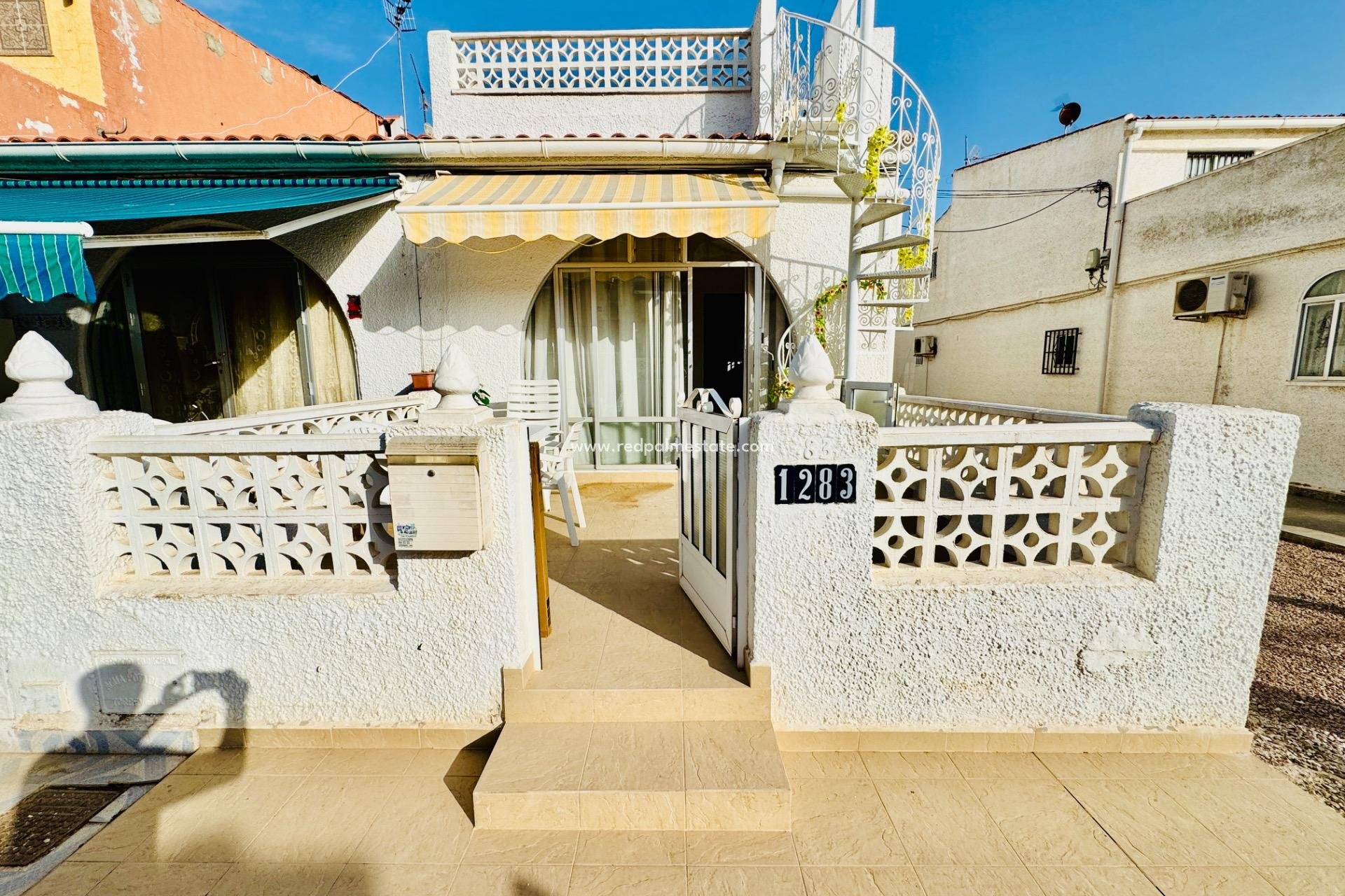 Resale - Town House -
Torrevieja - La Siesta - El Salado - Torreta