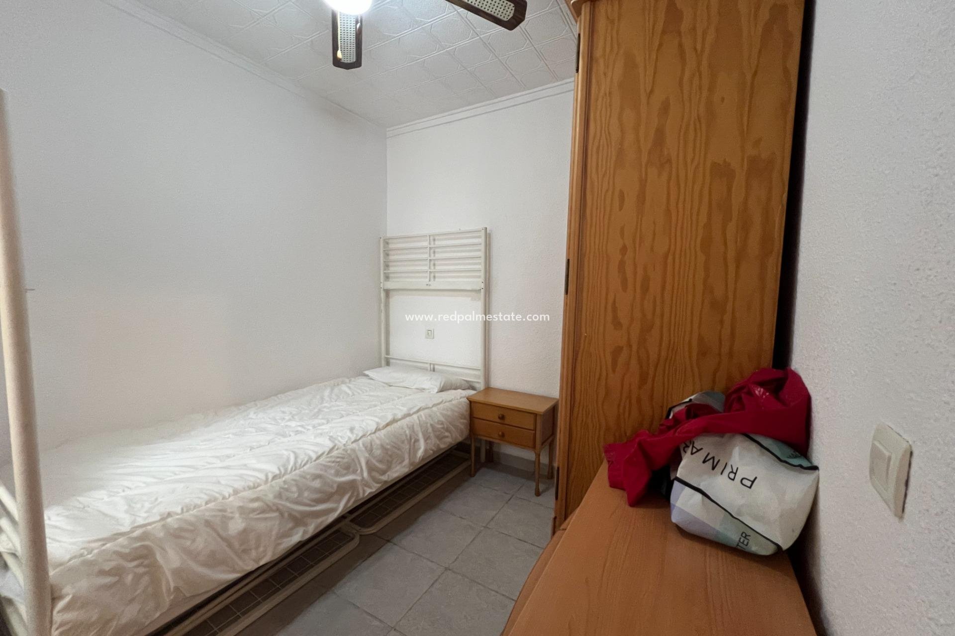 Resale - Town House -
Torrevieja - La Siesta - El Salado -  Torreta