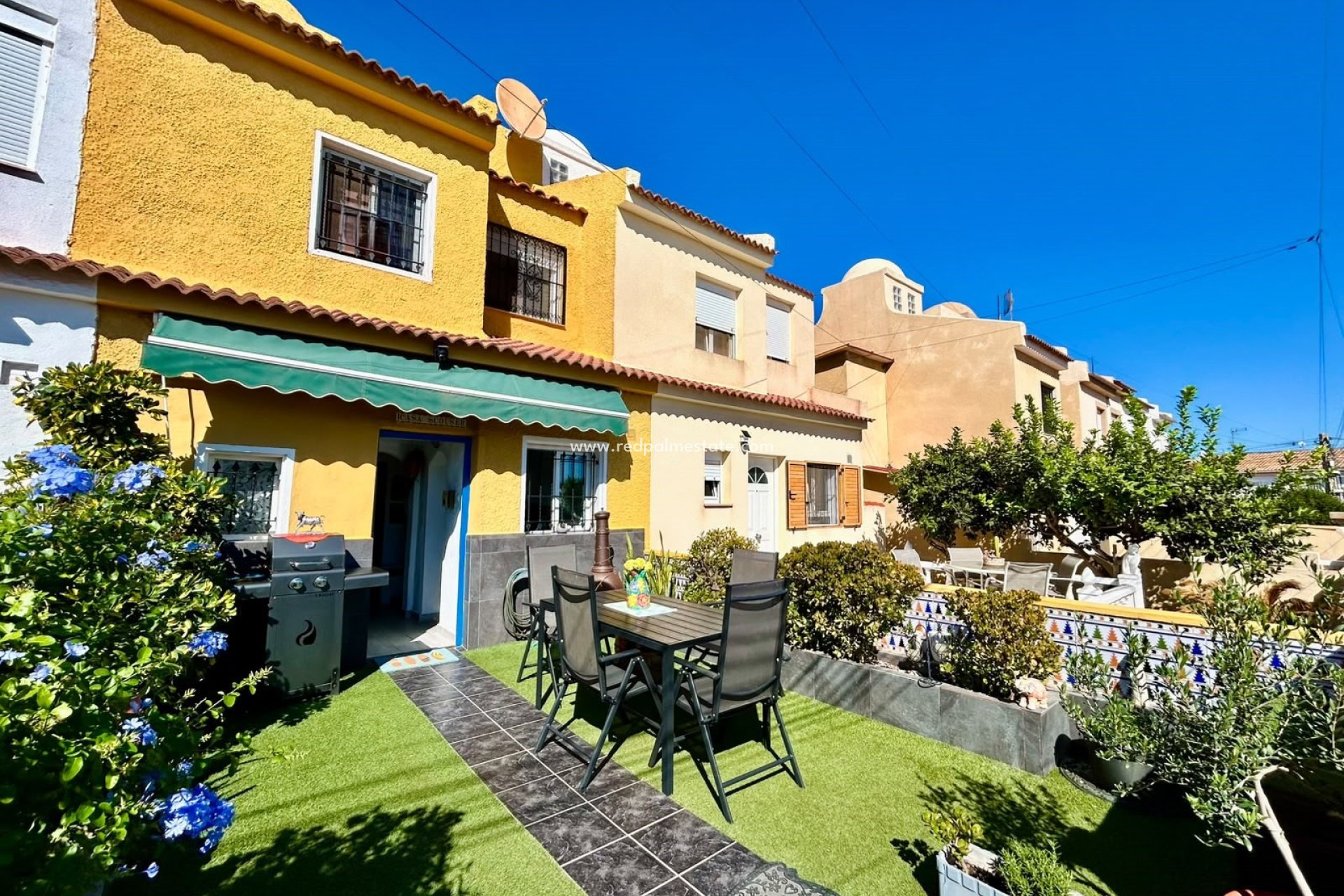 Resale - Town House -
Torrevieja - La Siesta - El Salado - Torreta