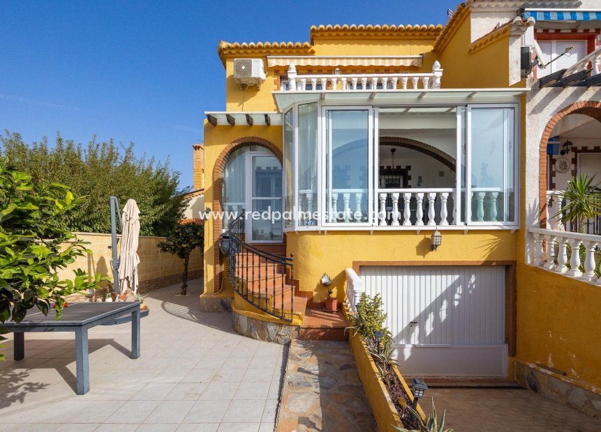 Resale - Town House -
Torrevieja - La Siesta - El Salado -  Torreta