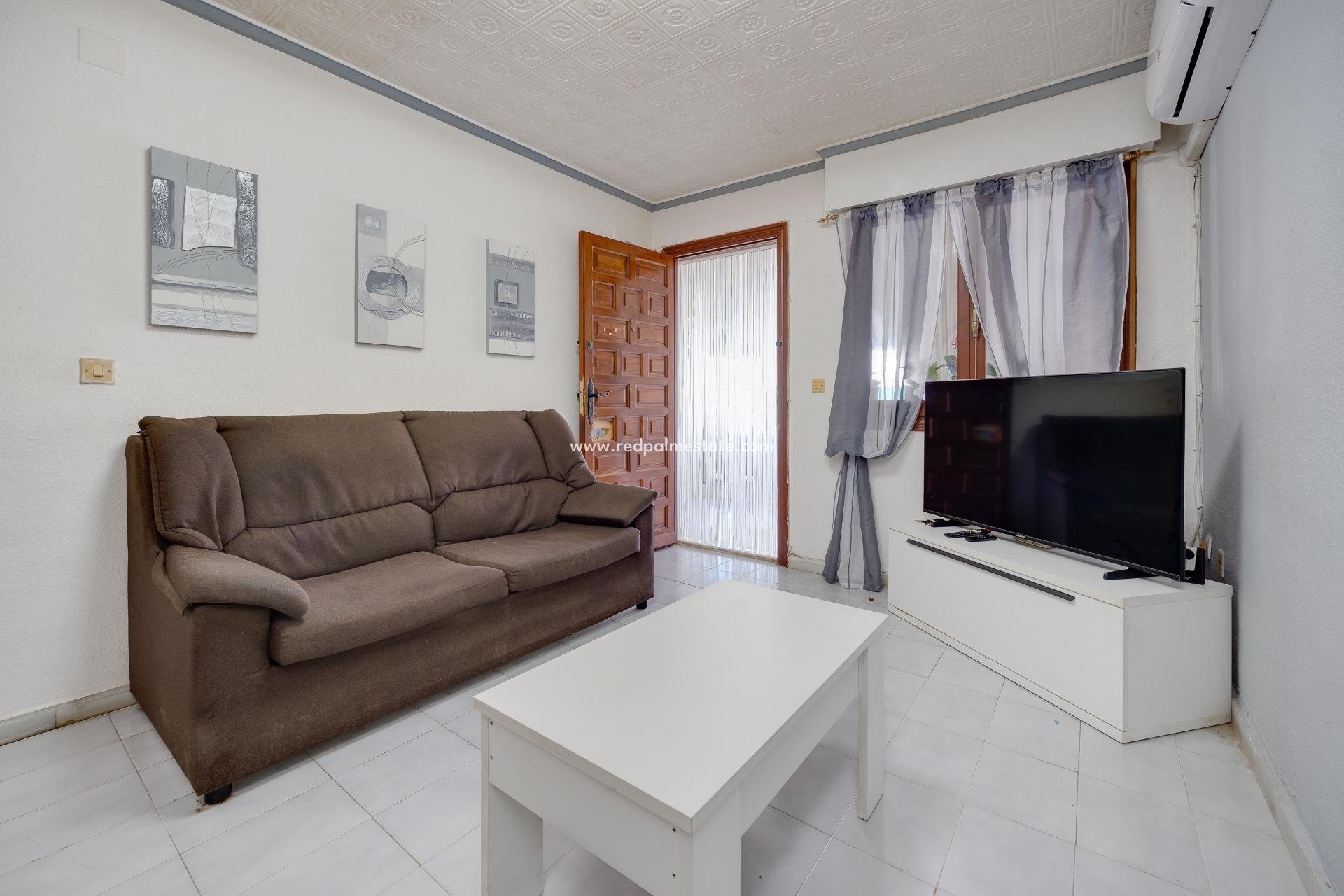 Resale - Town House -
Torrevieja - La Siesta - El Salado -  Torreta