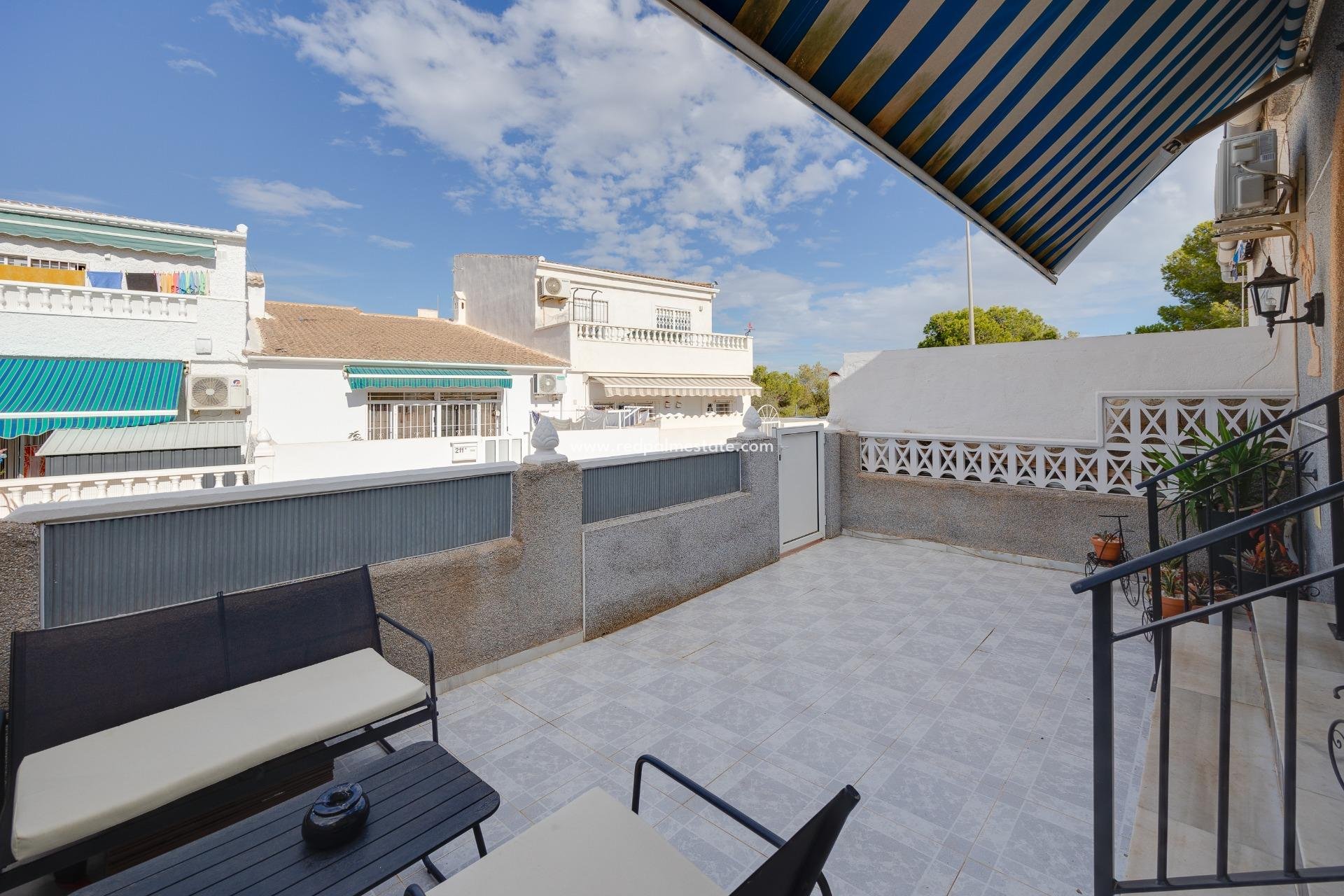 Resale - Town House -
Torrevieja - La Siesta - El Salado -  Torreta