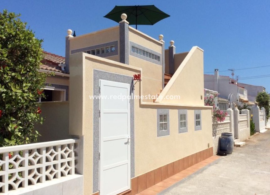 Resale - Town House -
Torrevieja - La Siesta - El Salado -  Torreta