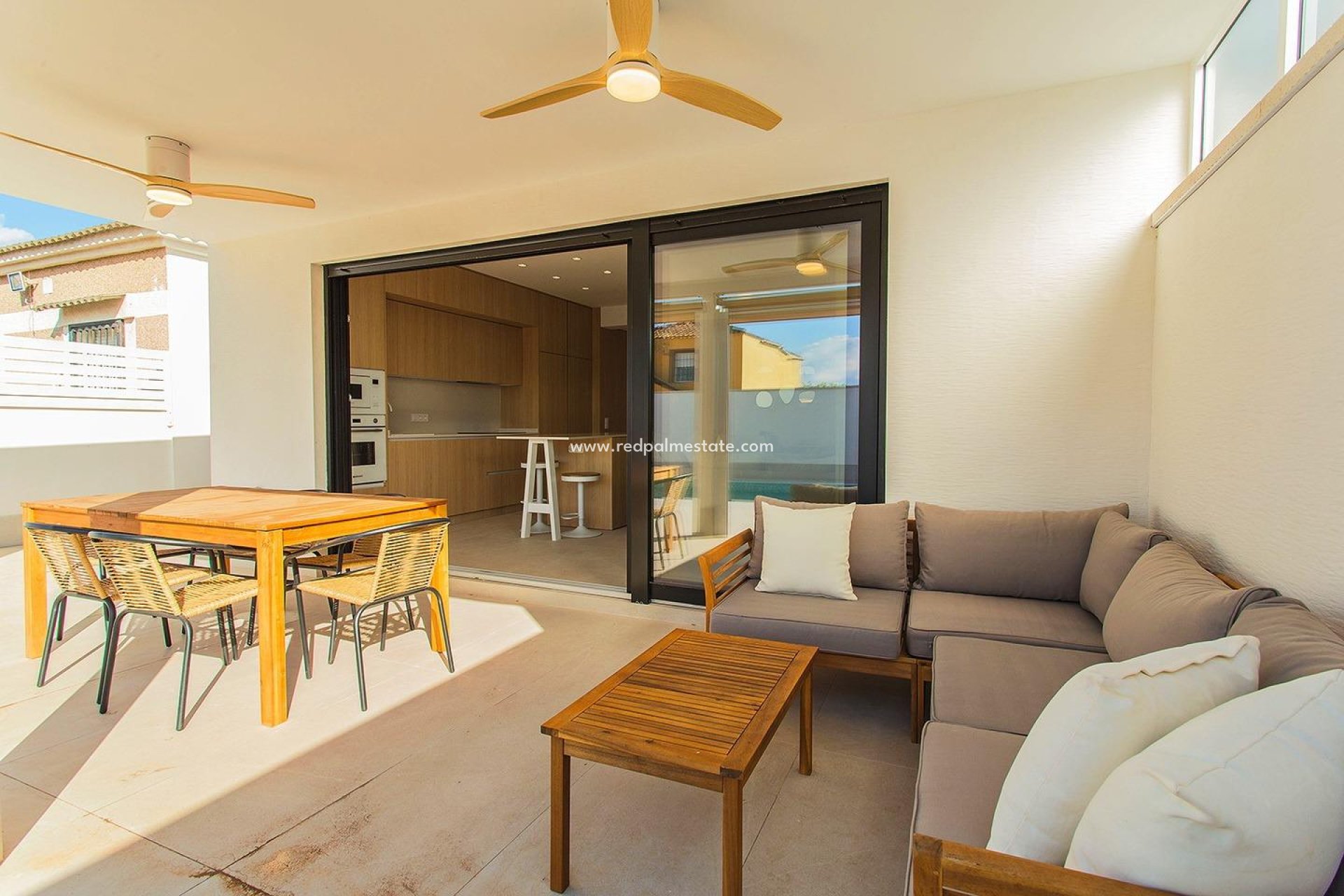 Resale - Town House -
Torrevieja - La Siesta - El Salado - Torreta