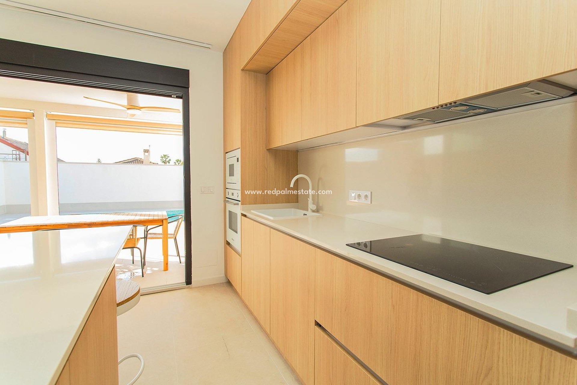 Resale - Town House -
Torrevieja - La Siesta - El Salado - Torreta