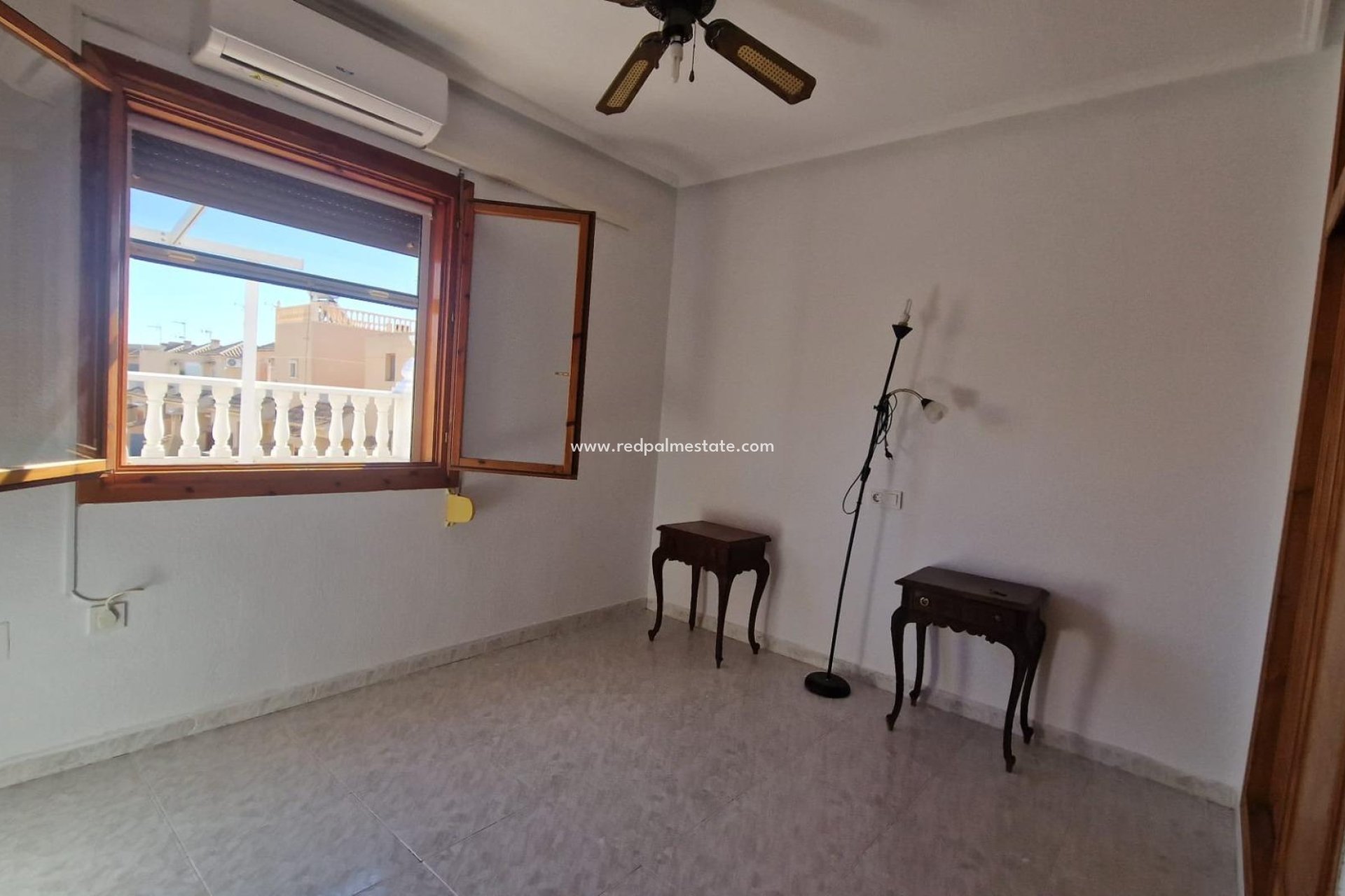 Resale - Town House -
Torrevieja - La Siesta - El Salado - Torreta