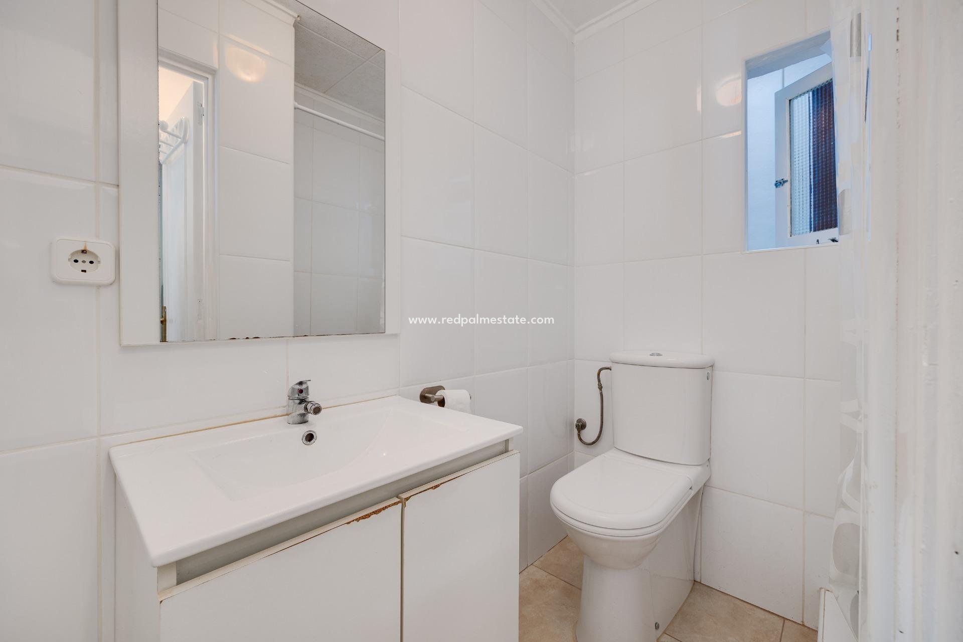 Resale - Town House -
Torrevieja - La Siesta - El Salado -  Torreta