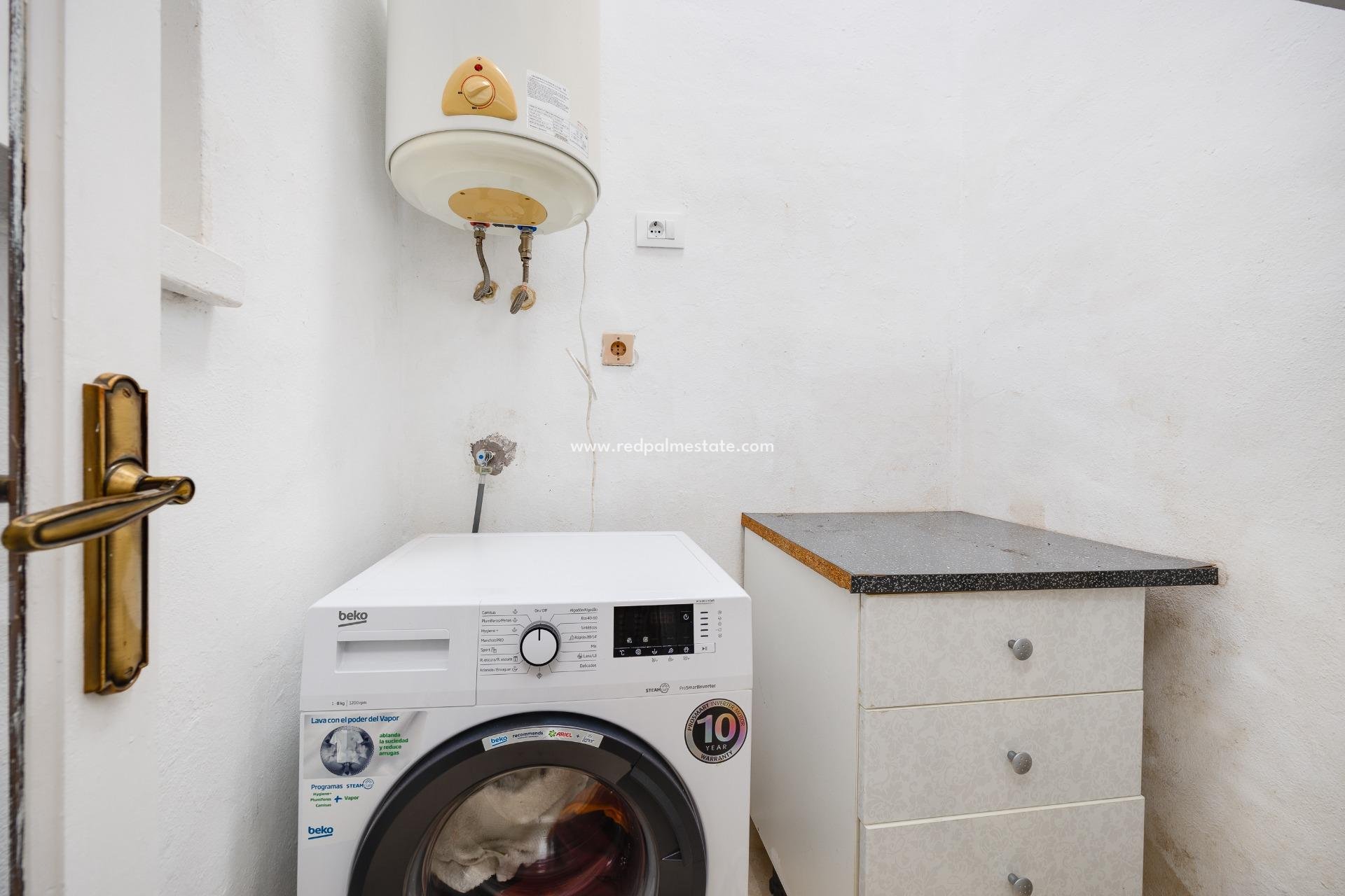 Resale - Town House -
Torrevieja - La Siesta - El Salado -  Torreta