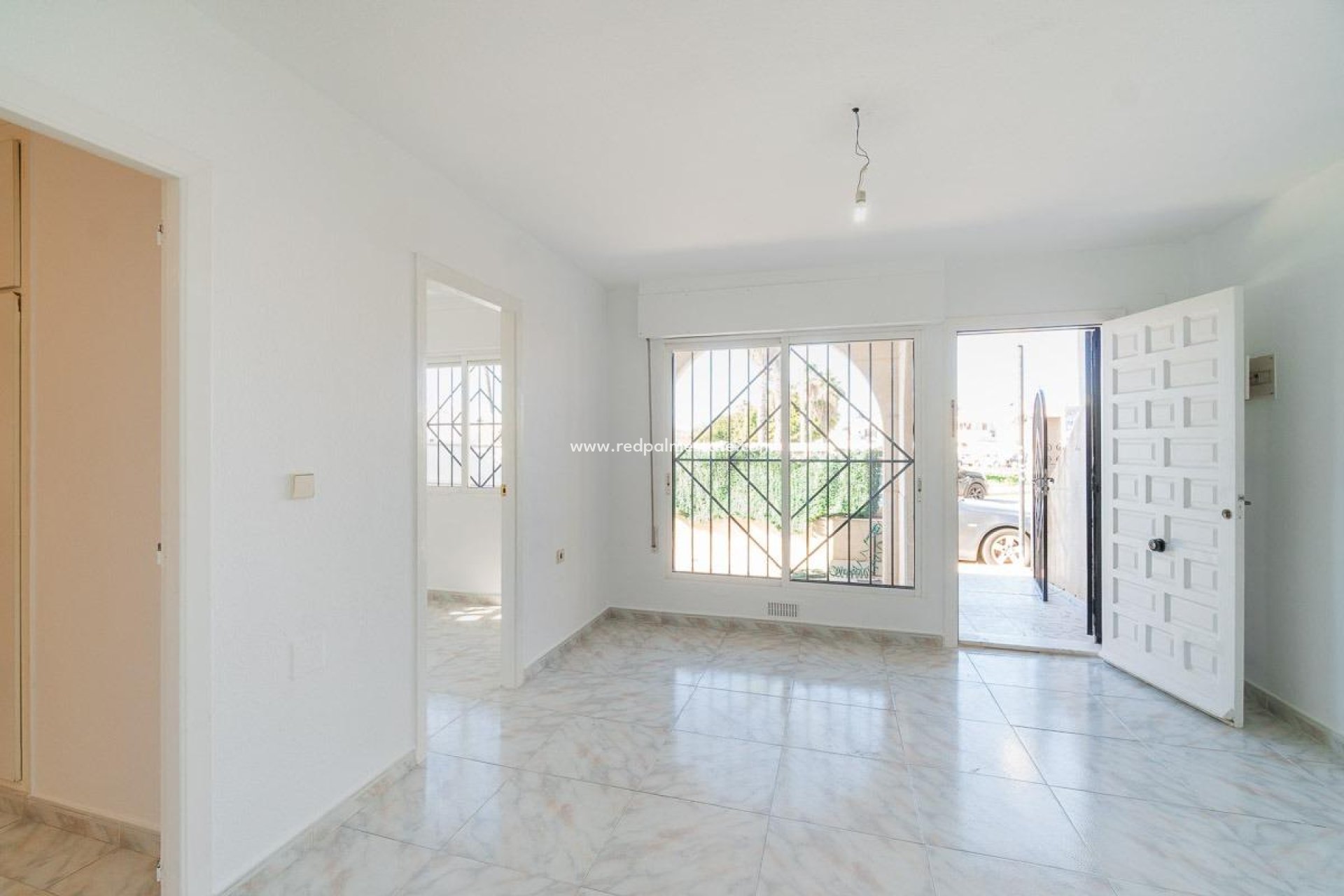 Resale - Town House -
Torrevieja - La Siesta - El Salado -  Torreta