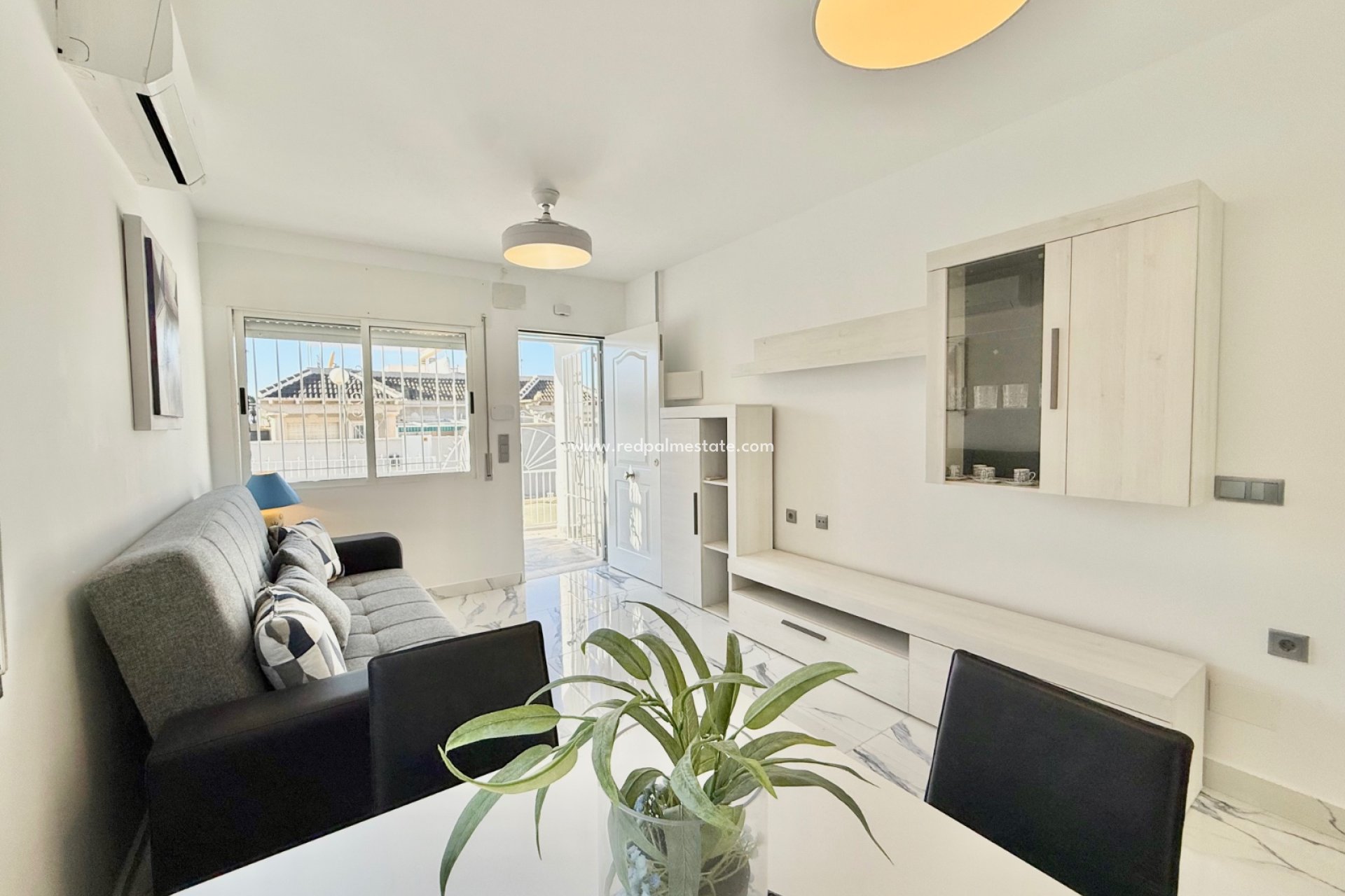 Resale - Town House -
Torrevieja - La Siesta - El Salado -  Torreta