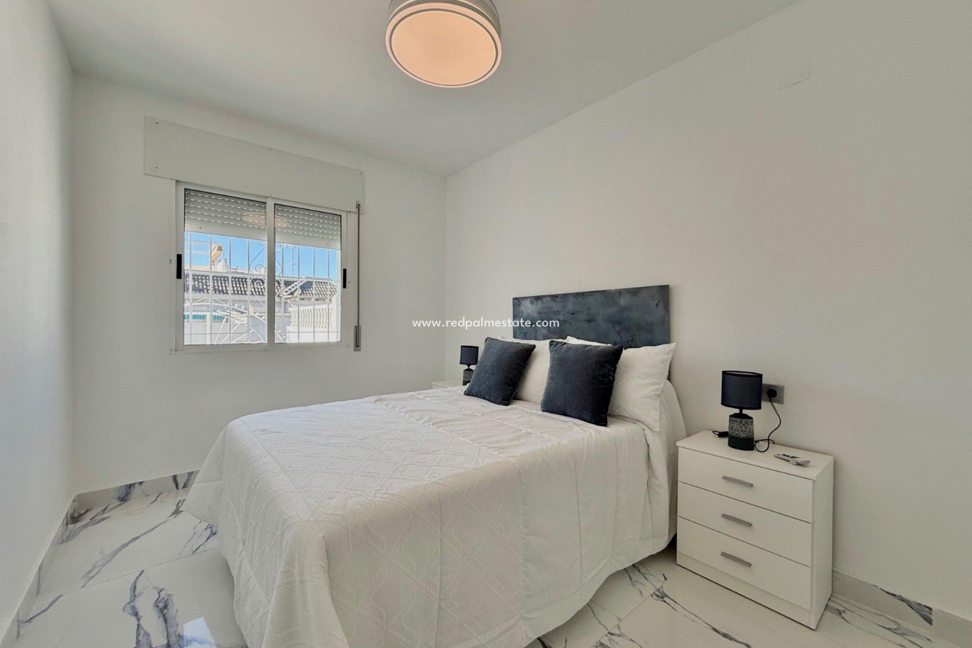 Resale - Town House -
Torrevieja - La Siesta - El Salado -  Torreta