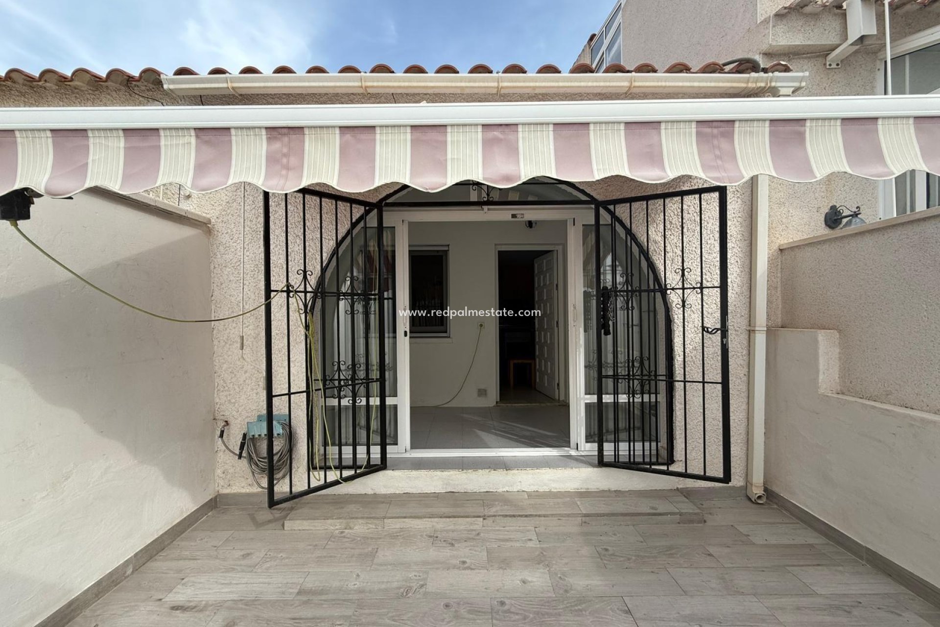 Resale - Town House -
Torrevieja - La Siesta - El Salado - Torreta