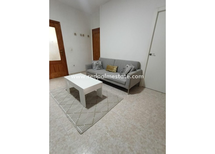 Resale - Town House -
Torrevieja - La Siesta - El Salado - Torreta