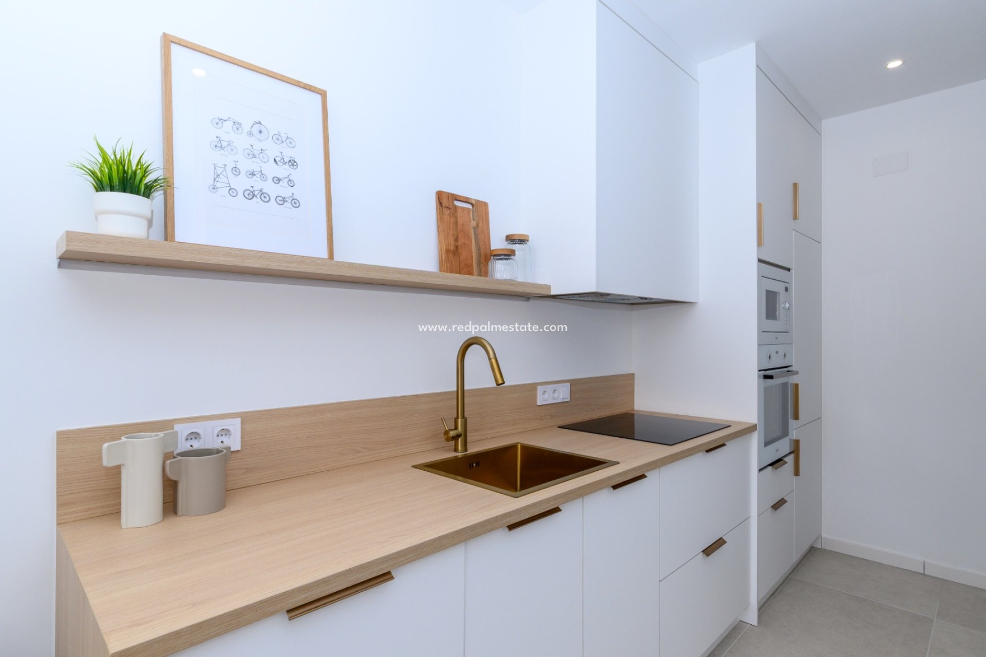 Resale - Town House -
Torrevieja - La Siesta - El Salado -  Torreta