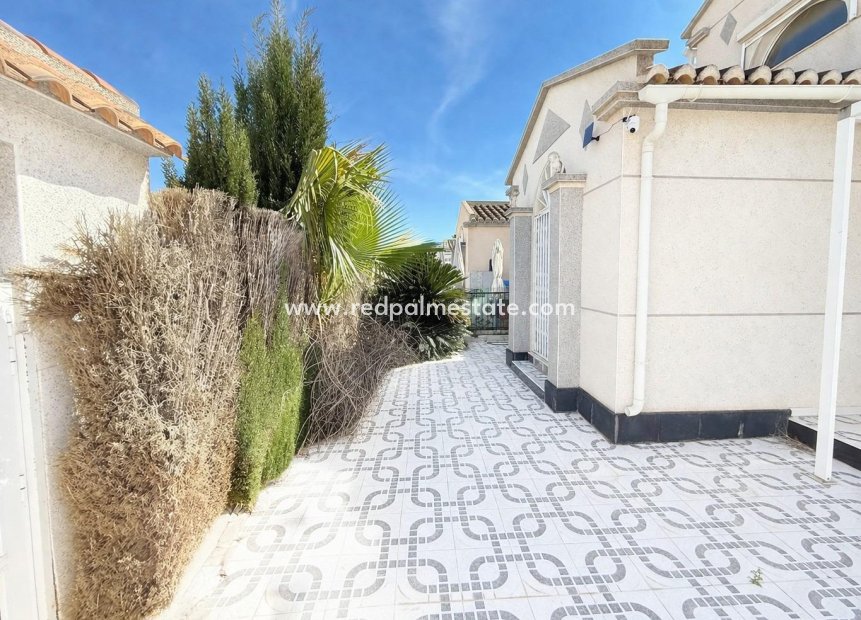 Resale - Town House -
Torrevieja - La Siesta - El Salado -  Torreta