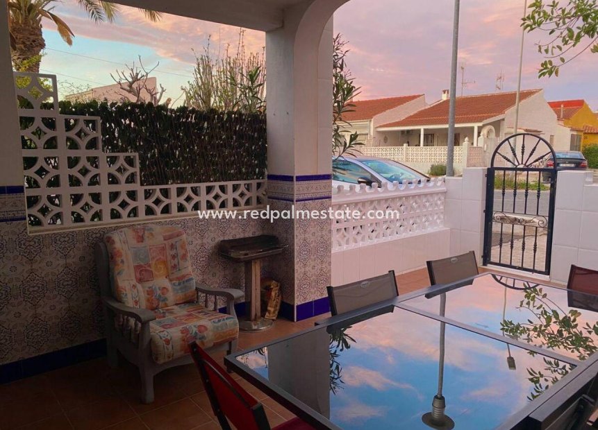 Resale - Town House -
Torrevieja - La Siesta - El Salado - Torreta
