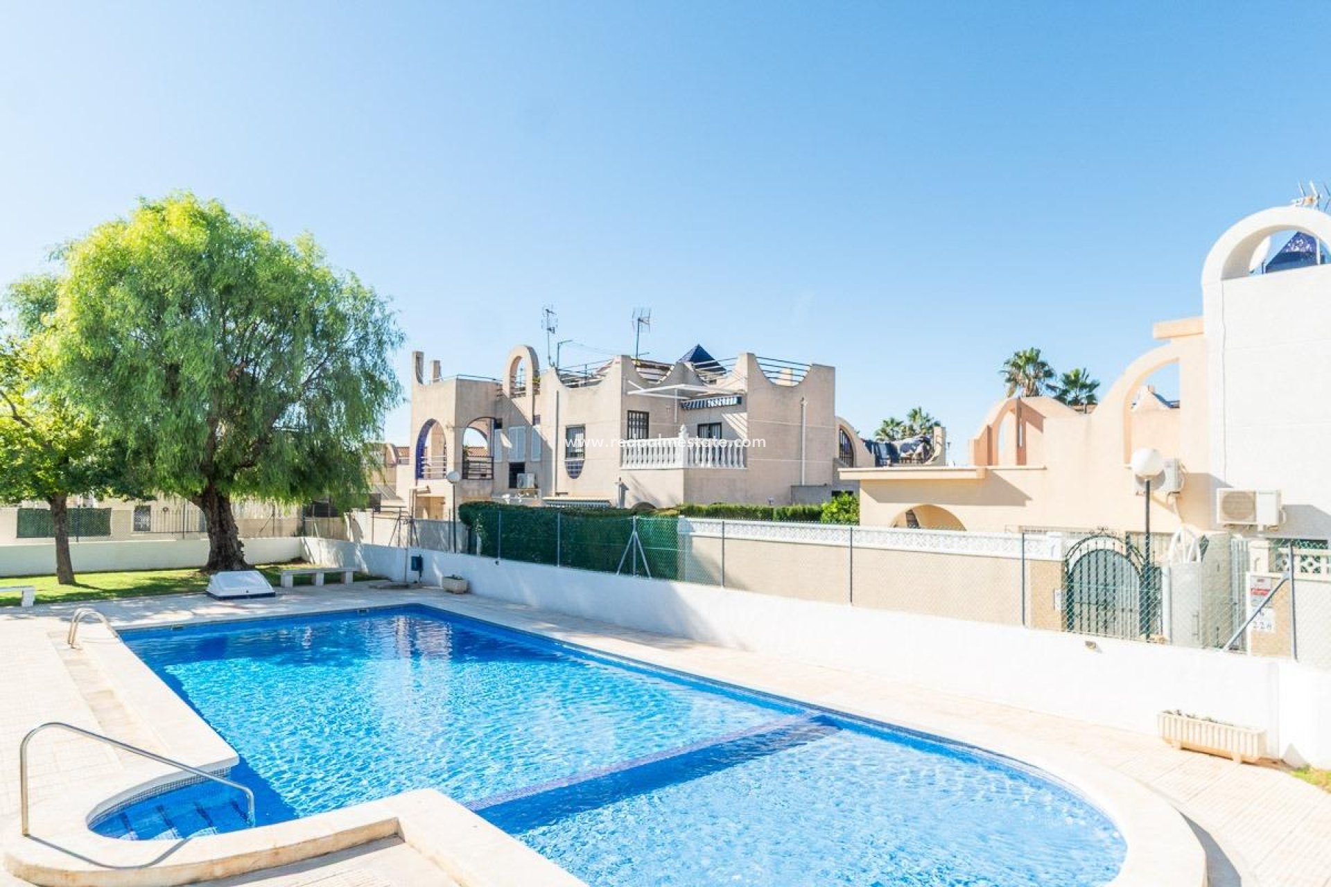 Resale - Town House -
Torrevieja - La Siesta - El Salado -  Torreta