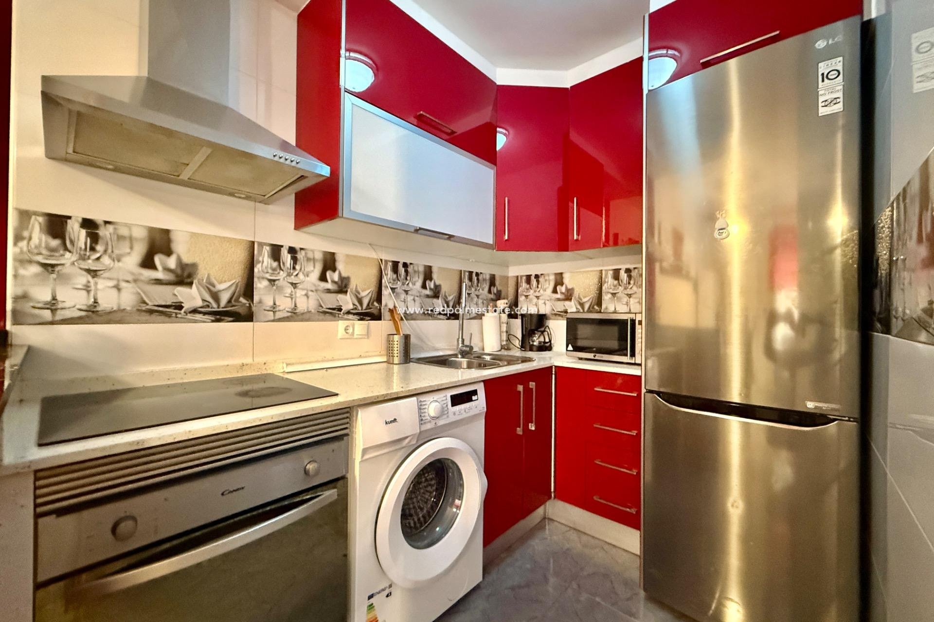 Resale - Town House -
Torrevieja - La Siesta - El Salado -  Torreta