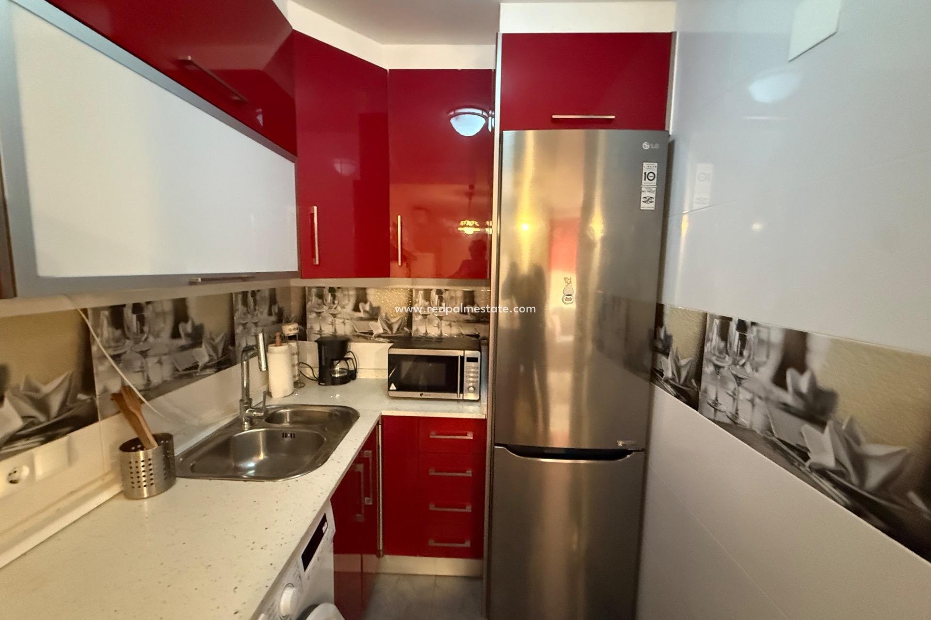 Resale - Town House -
Torrevieja - La Siesta - El Salado -  Torreta