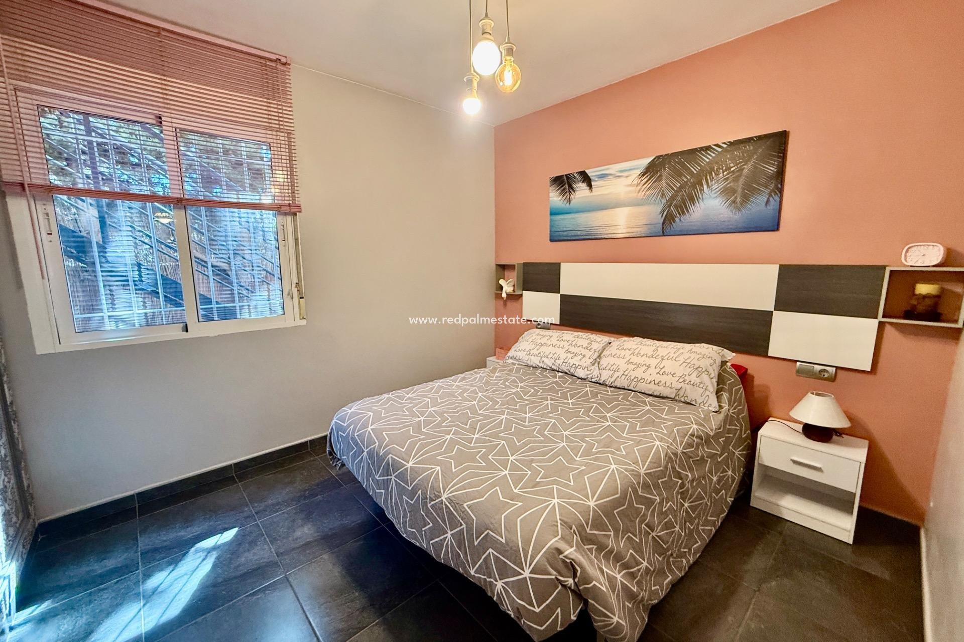 Resale - Town House -
Torrevieja - La Siesta - El Salado -  Torreta