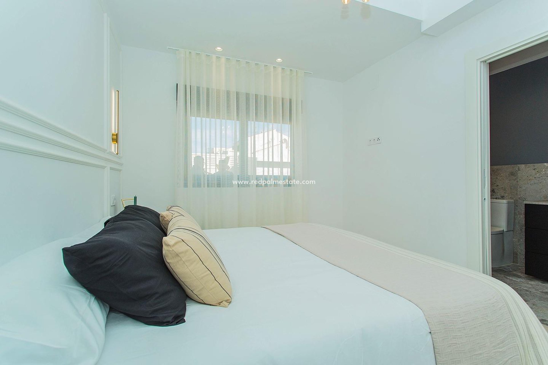 Resale - Town House -
Torrevieja - La Siesta - El Salado - Torreta