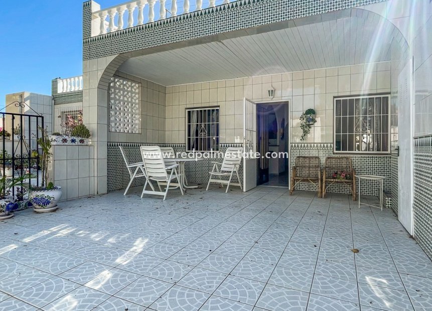 Resale - Town House -
Torrevieja - La Siesta - El Salado - Torreta