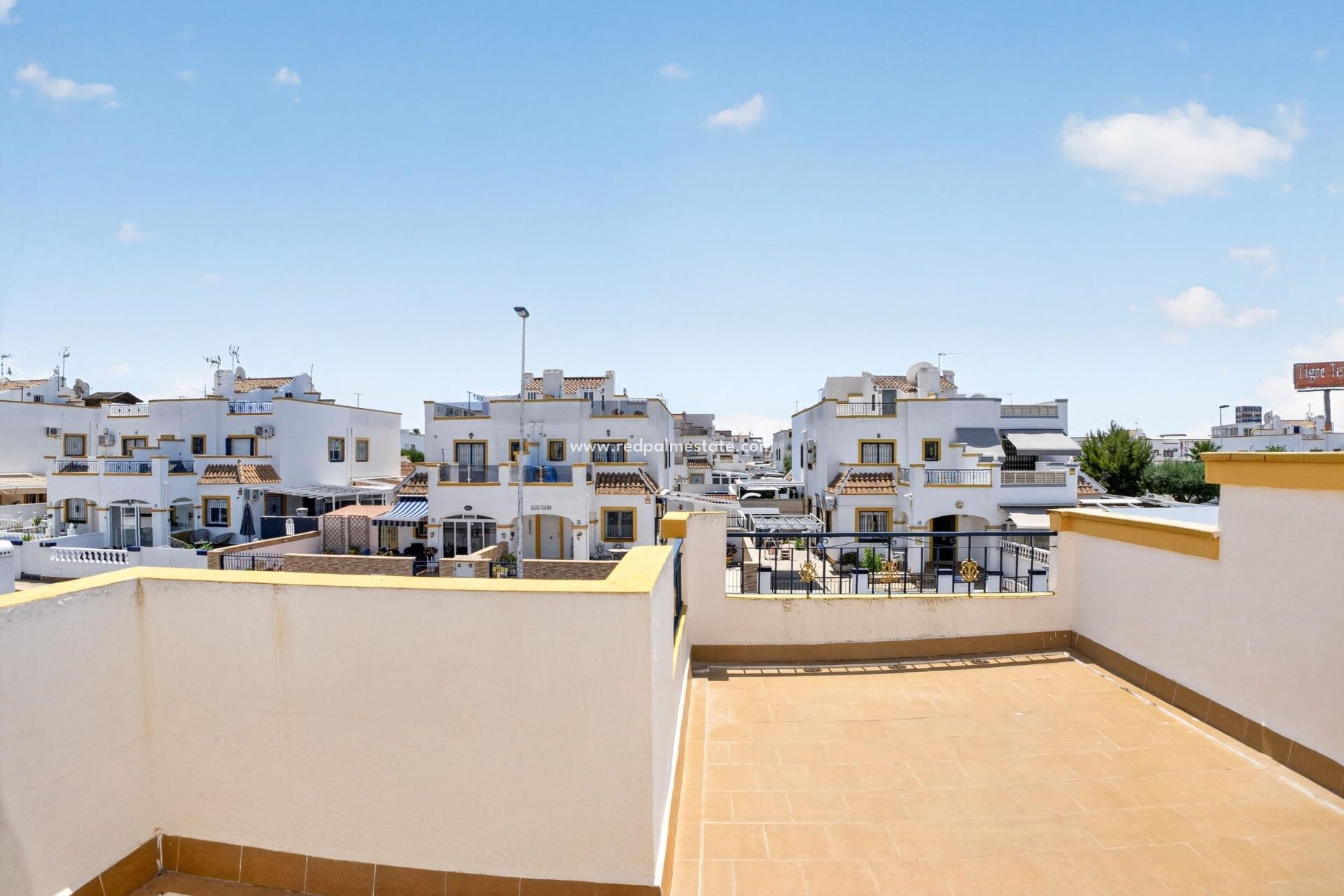 Resale - Town House -
Torrevieja - La Siesta - El Salado - Torreta