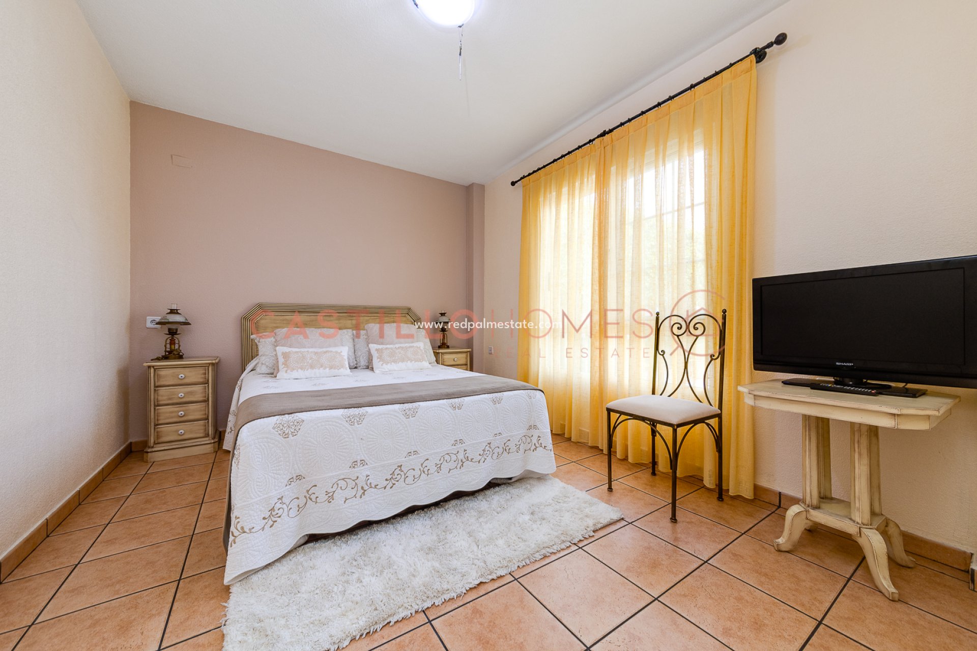 Resale - Town House -
Torrevieja - La Veleta