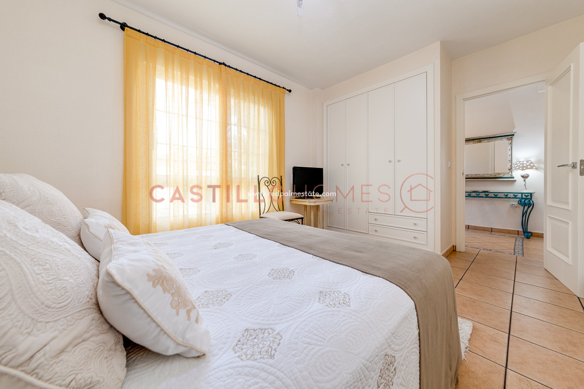 Resale - Town House -
Torrevieja - La Veleta