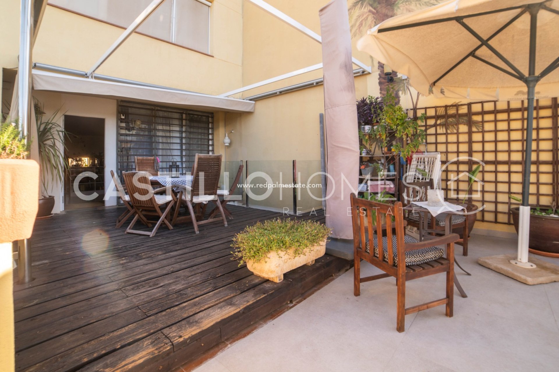 Resale - Town House -
Torrevieja - La Veleta