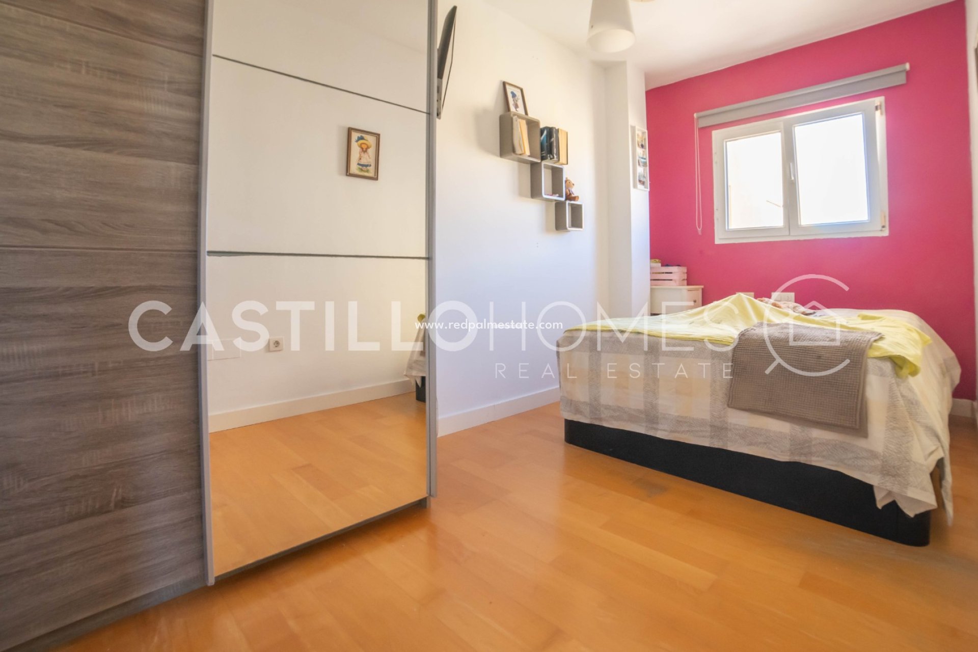 Resale - Town House -
Torrevieja - La Veleta