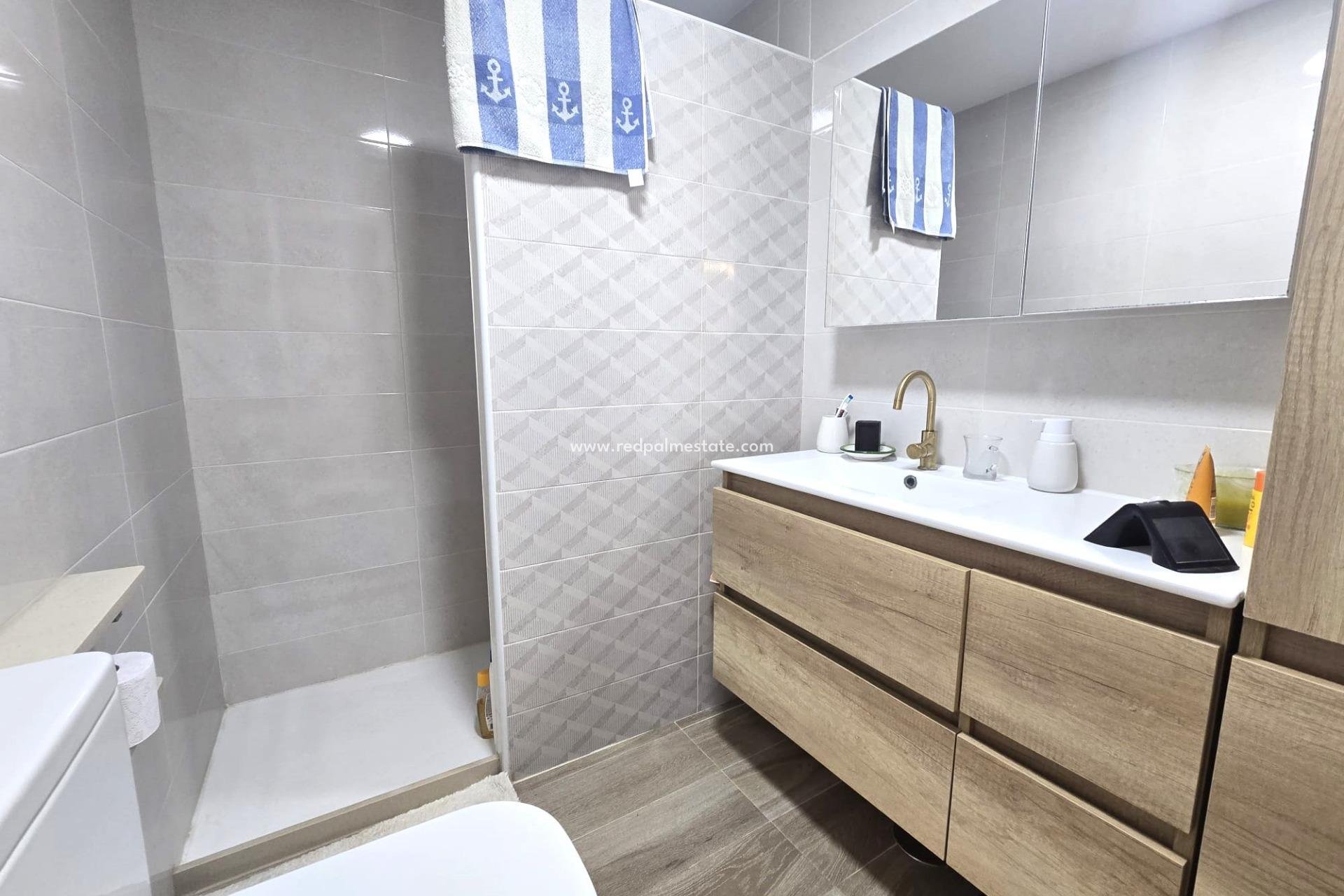 Resale - Town House -
Torrevieja - Los altos