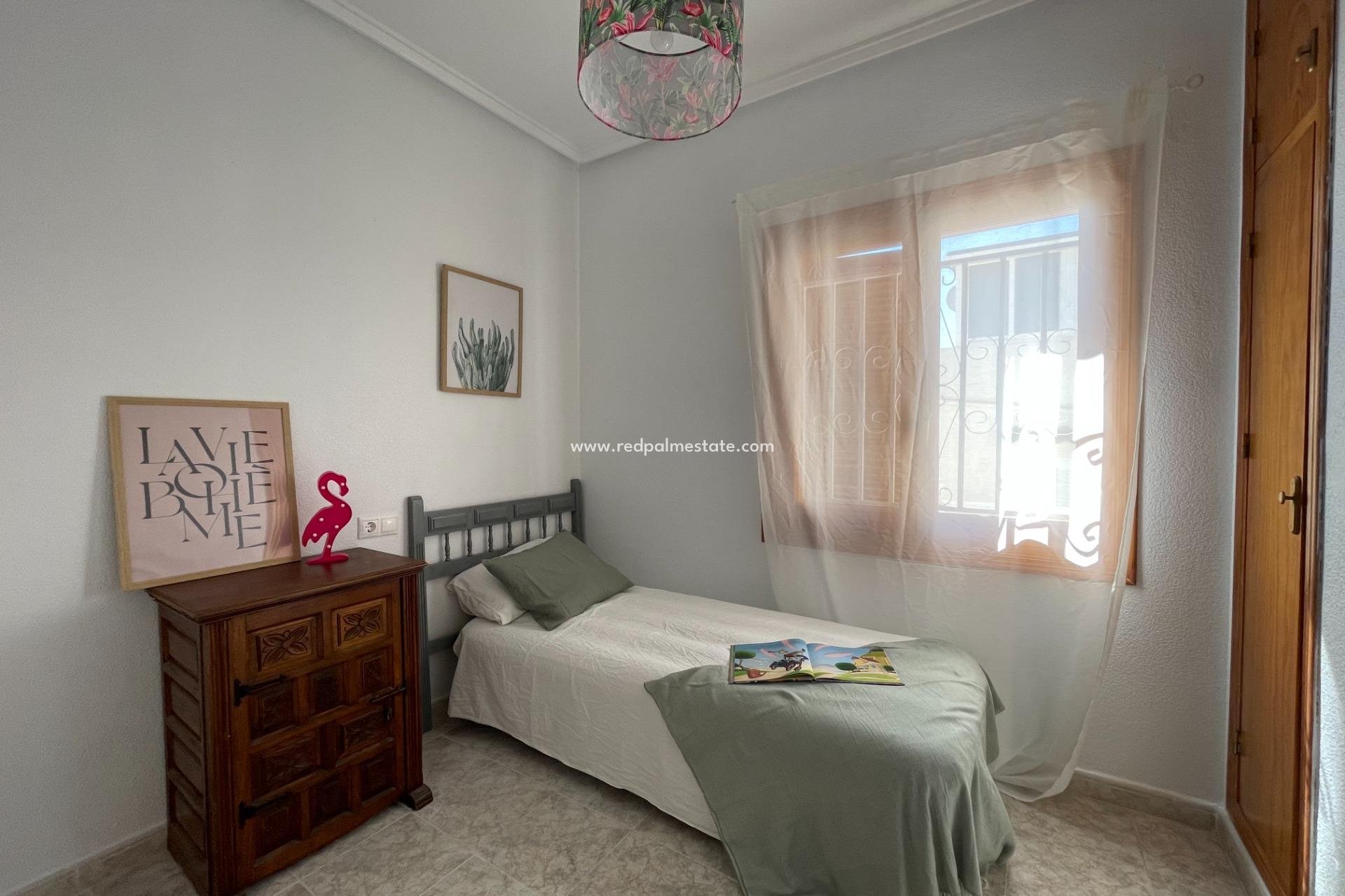 Resale - Town House -
Torrevieja - Los Balcones - Los Altos del Edén