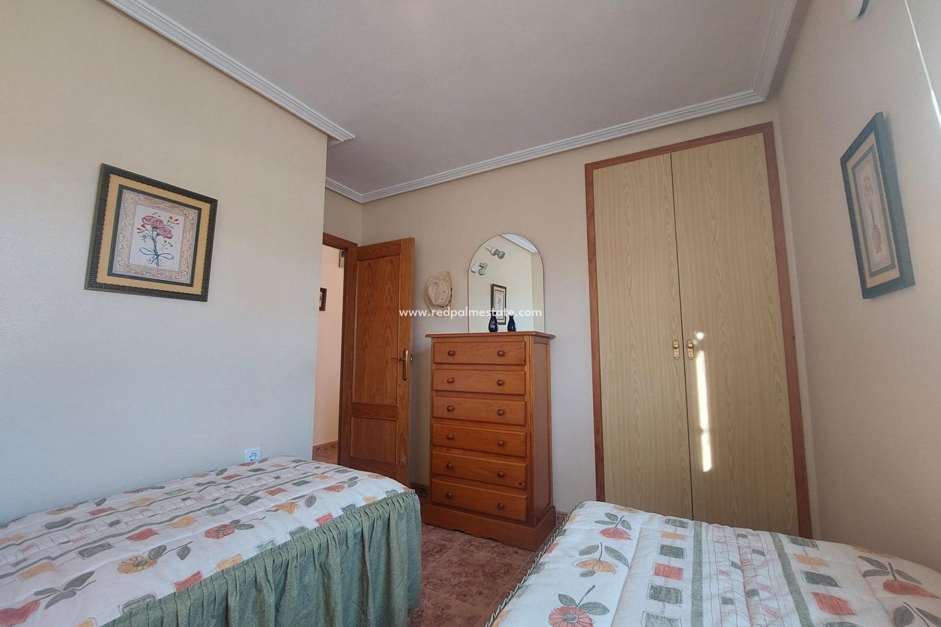 Resale - Town House -
Torrevieja - Los Balcones - Los Altos del Edén