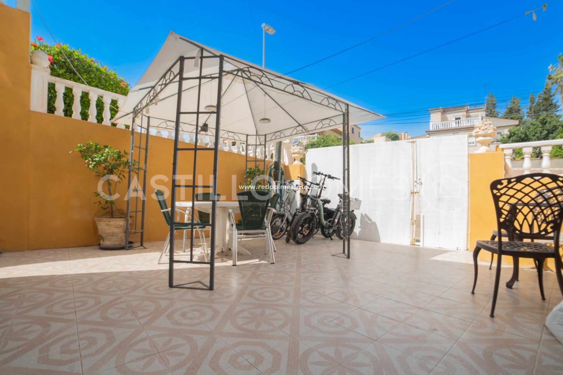 Resale - Town House -
Torrevieja - Los balcones