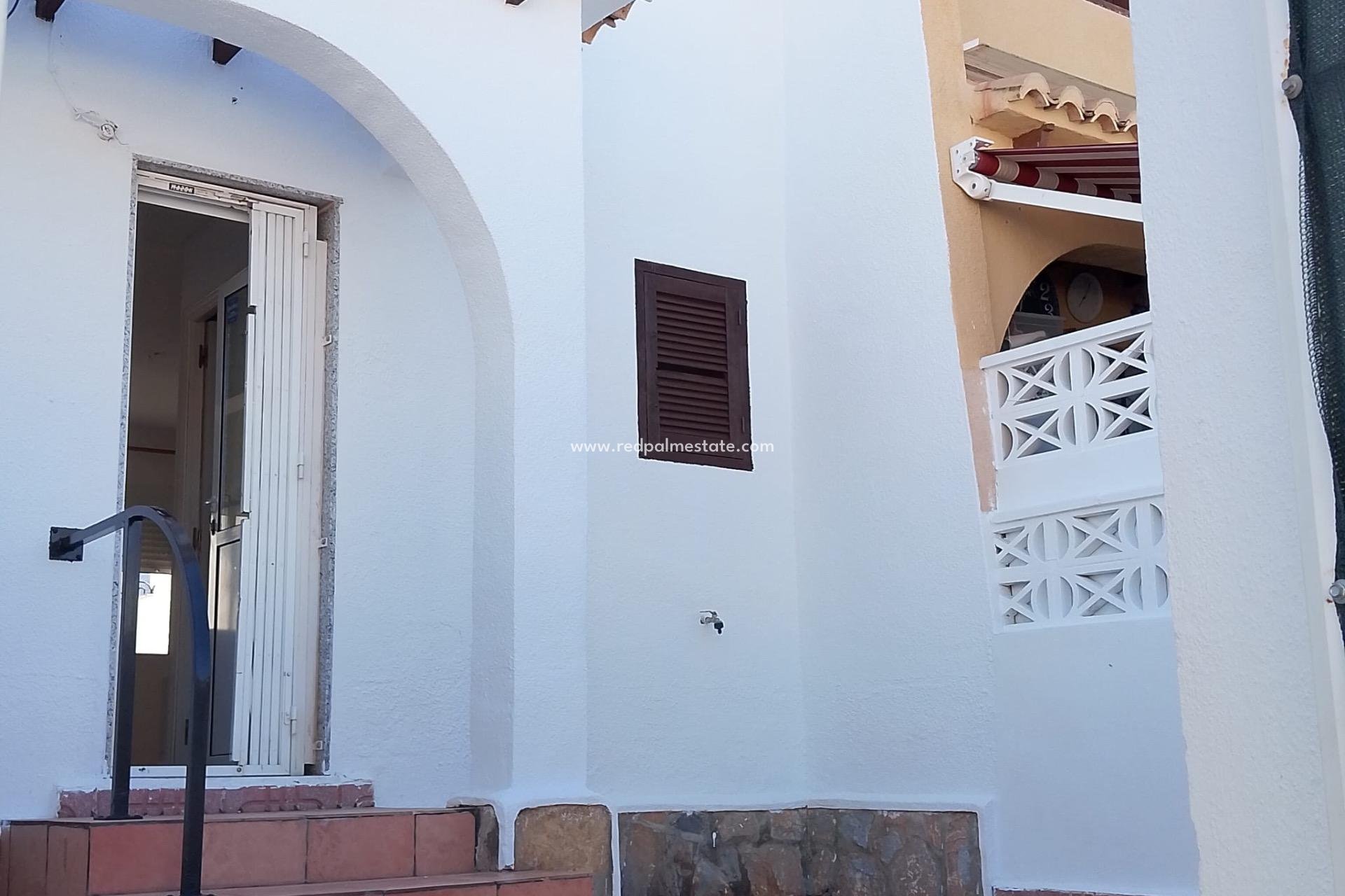 Resale - Town House -
Torrevieja - Los balcones