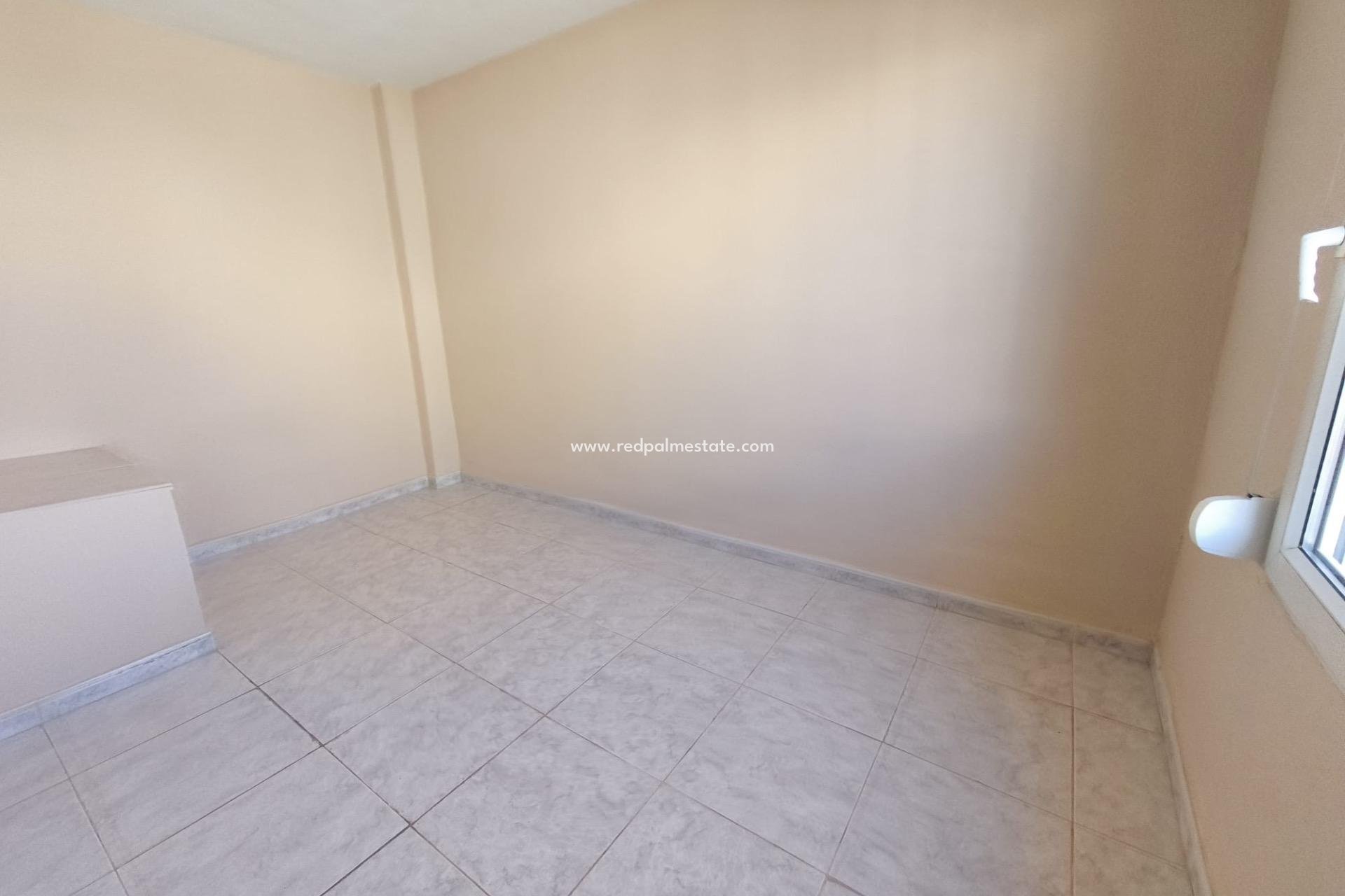 Resale - Town House -
Torrevieja - Los balcones