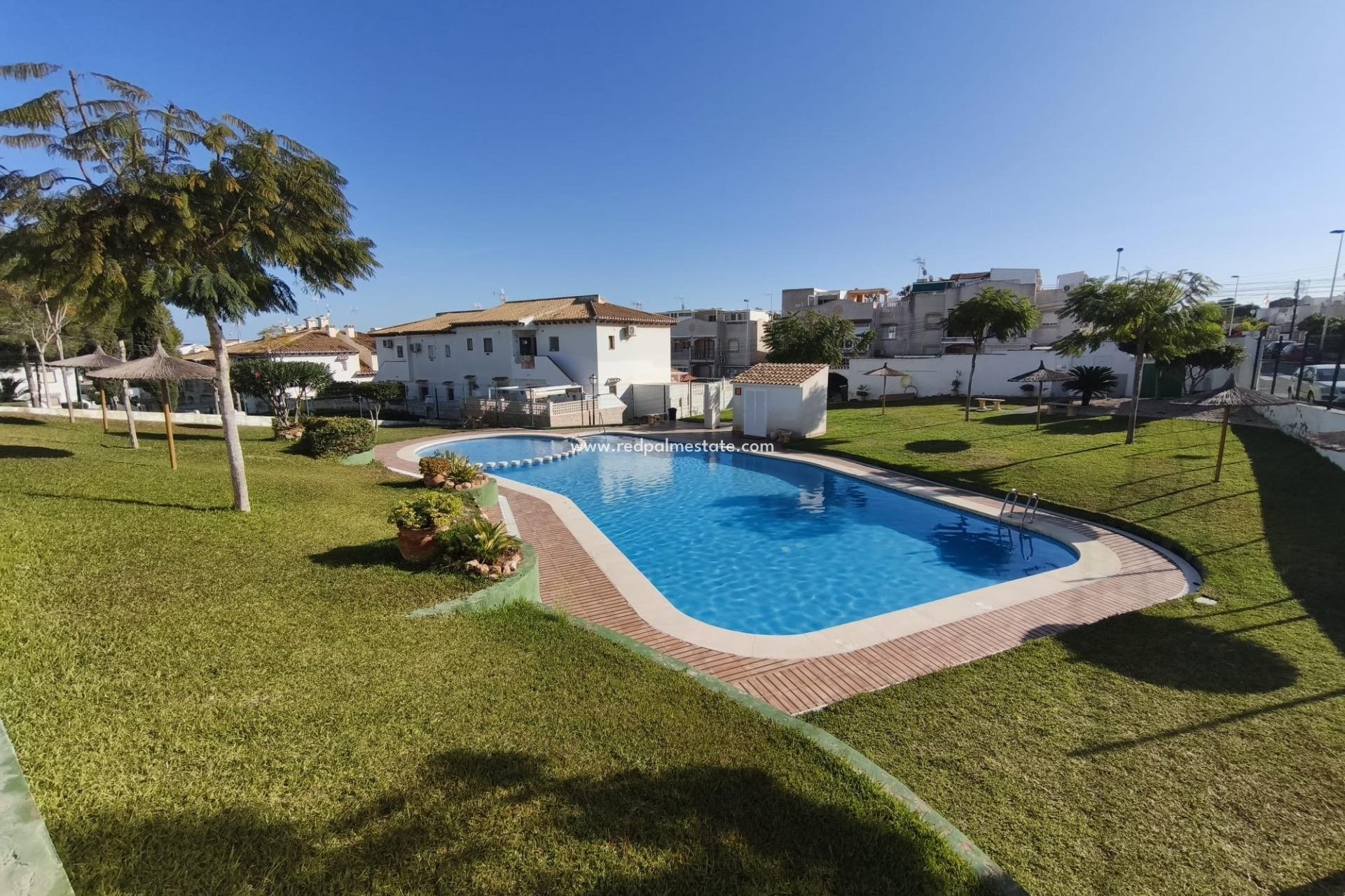 Resale - Town House -
Torrevieja - Los balcones
