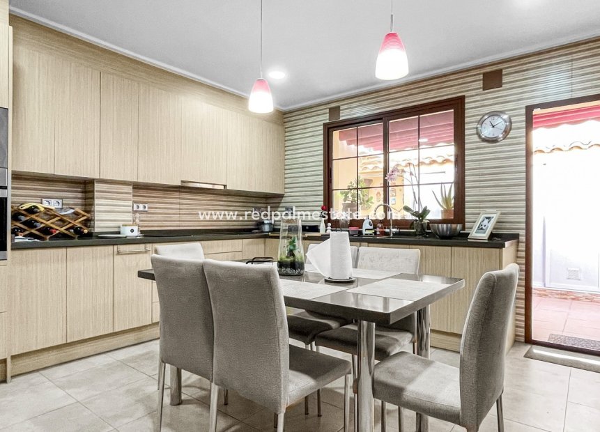 Resale - Town House -
Torrevieja - Los balcones