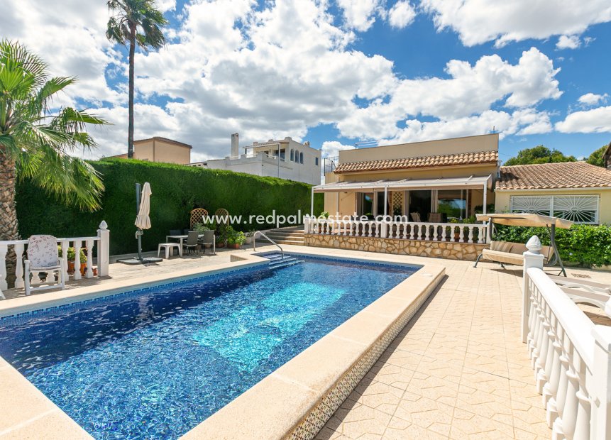 Resale - Town House -
Torrevieja - Los Balcones