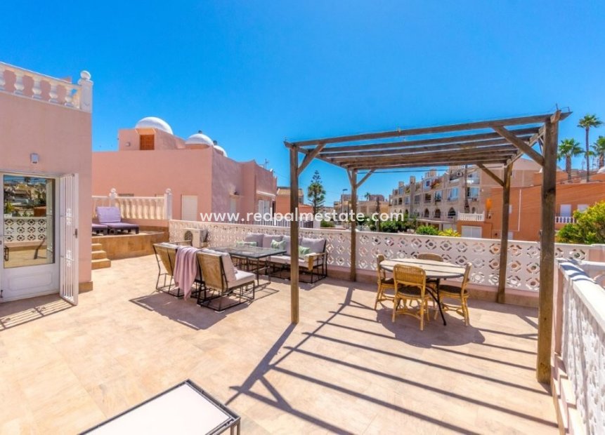 Resale - Town House -
Torrevieja - Los Frutales/ La Rosaleda