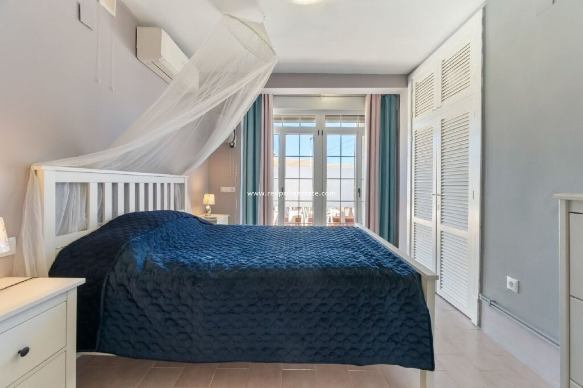 Resale - Town House -
Torrevieja - Los Frutales/ La Rosaleda