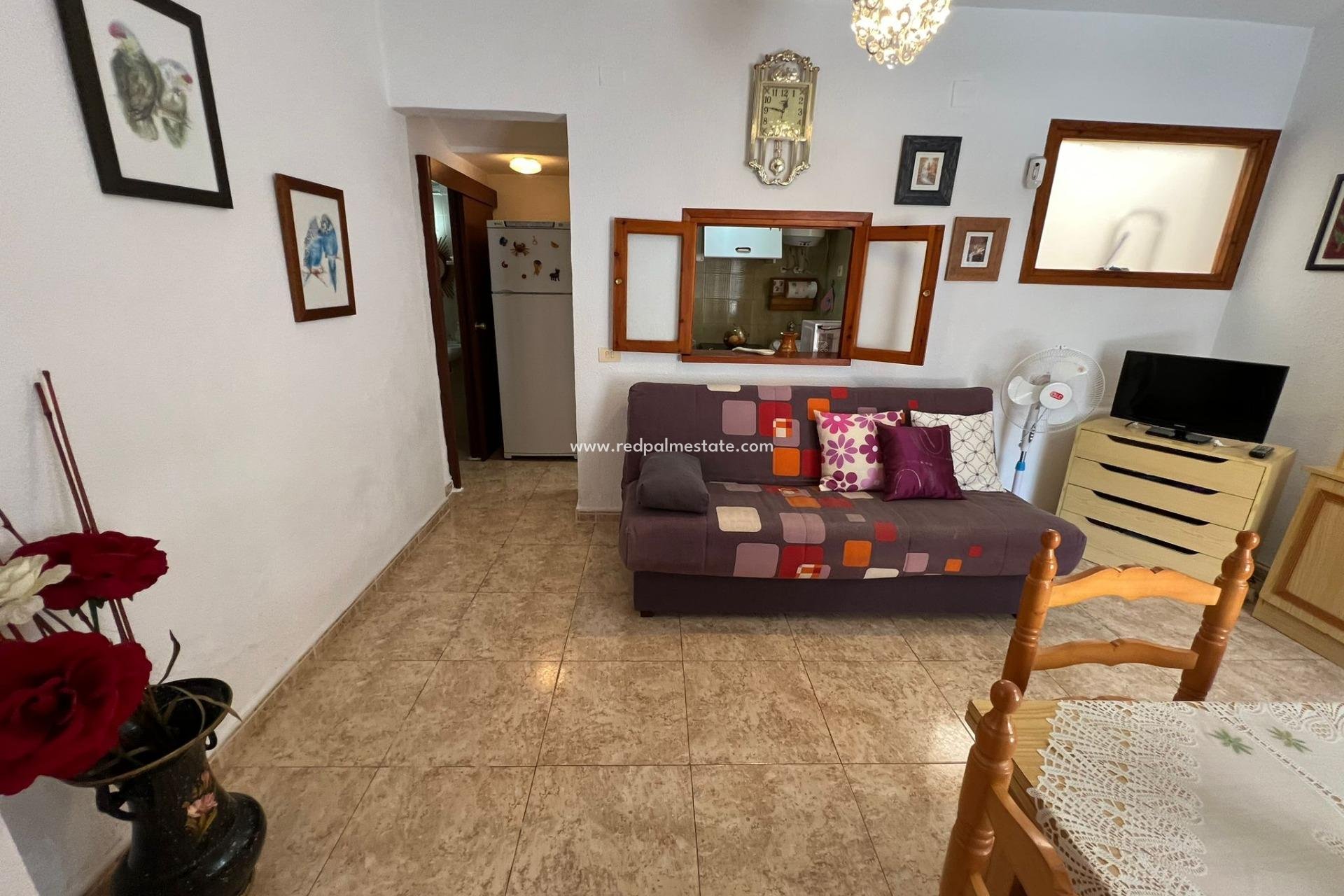 Resale - Town House -
Torrevieja - Nueva Torrevieja - Aguas Nuevas