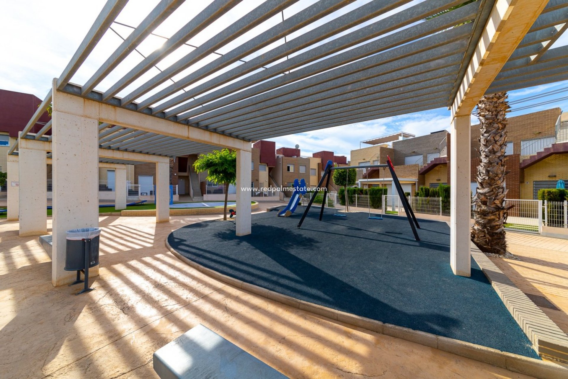 Resale - Town House -
Torrevieja - Nueva Torrevieja - Aguas Nuevas