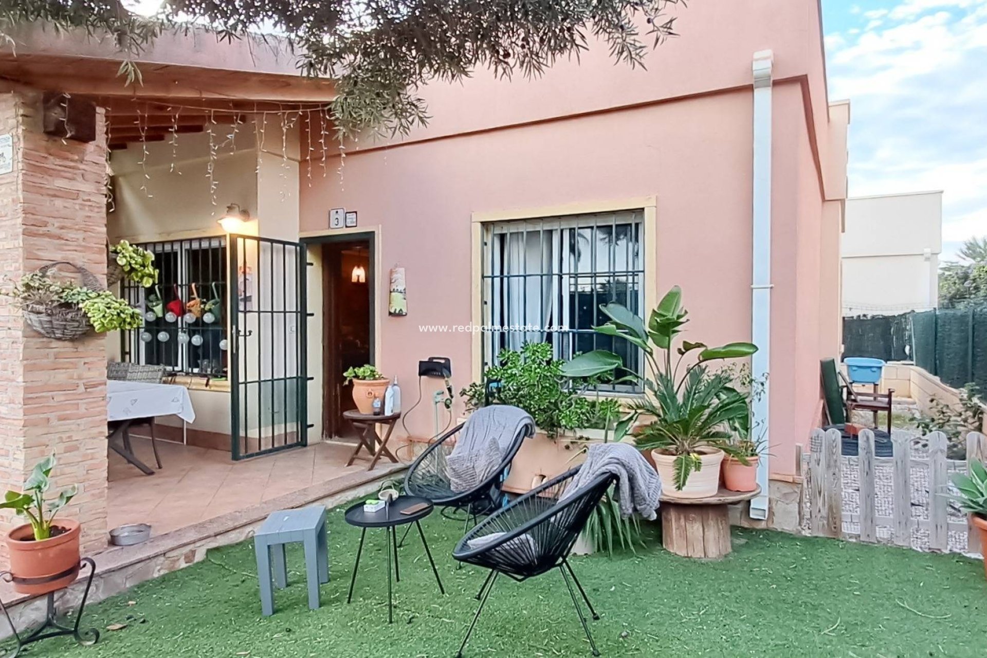 Resale - Town House -
Torrevieja - Parque Acuático - Sector 25