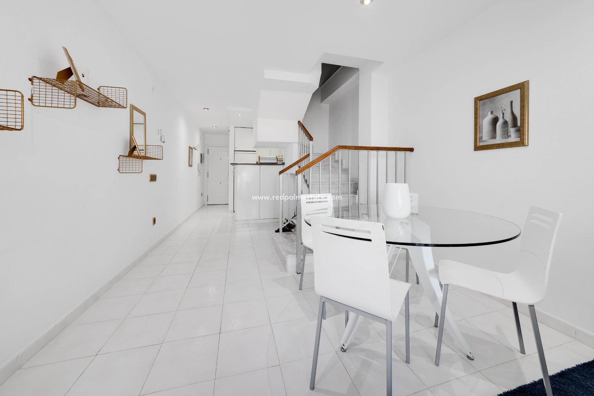 Resale - Town House -
Torrevieja - Playa de los Locos