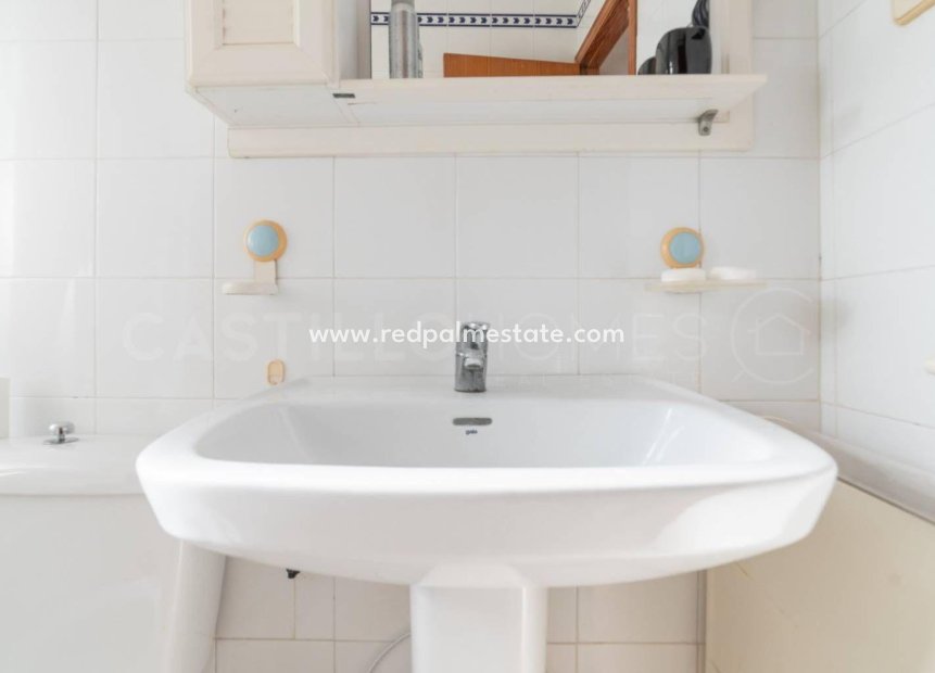 Resale - Town House -
Torrevieja - Playa del Cura