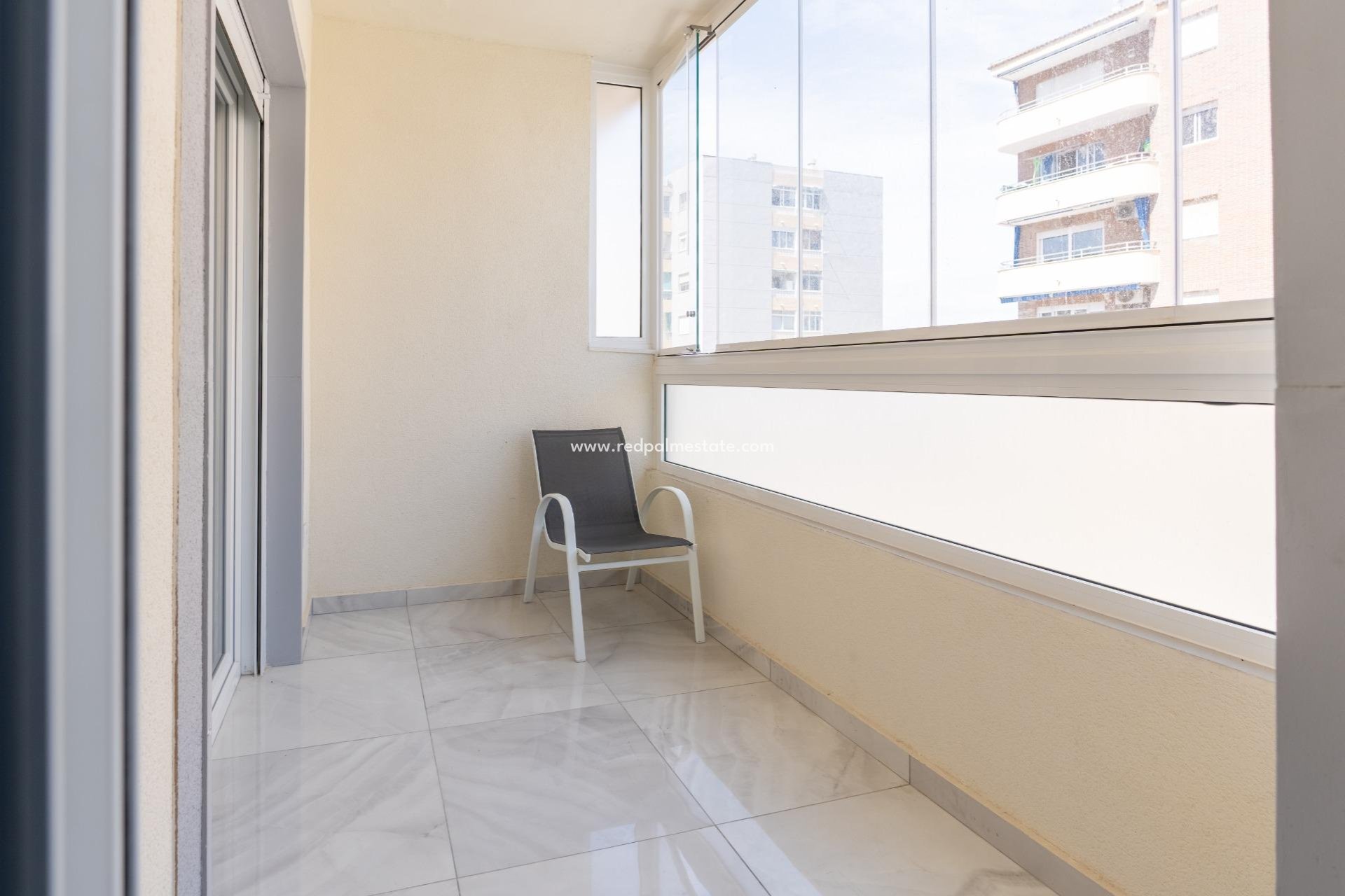 Resale - Town House -
Torrevieja - Punta Prima