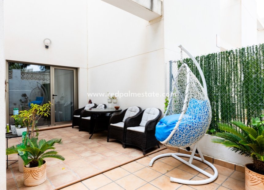 Resale - Town House -
Torrevieja - Punta prima