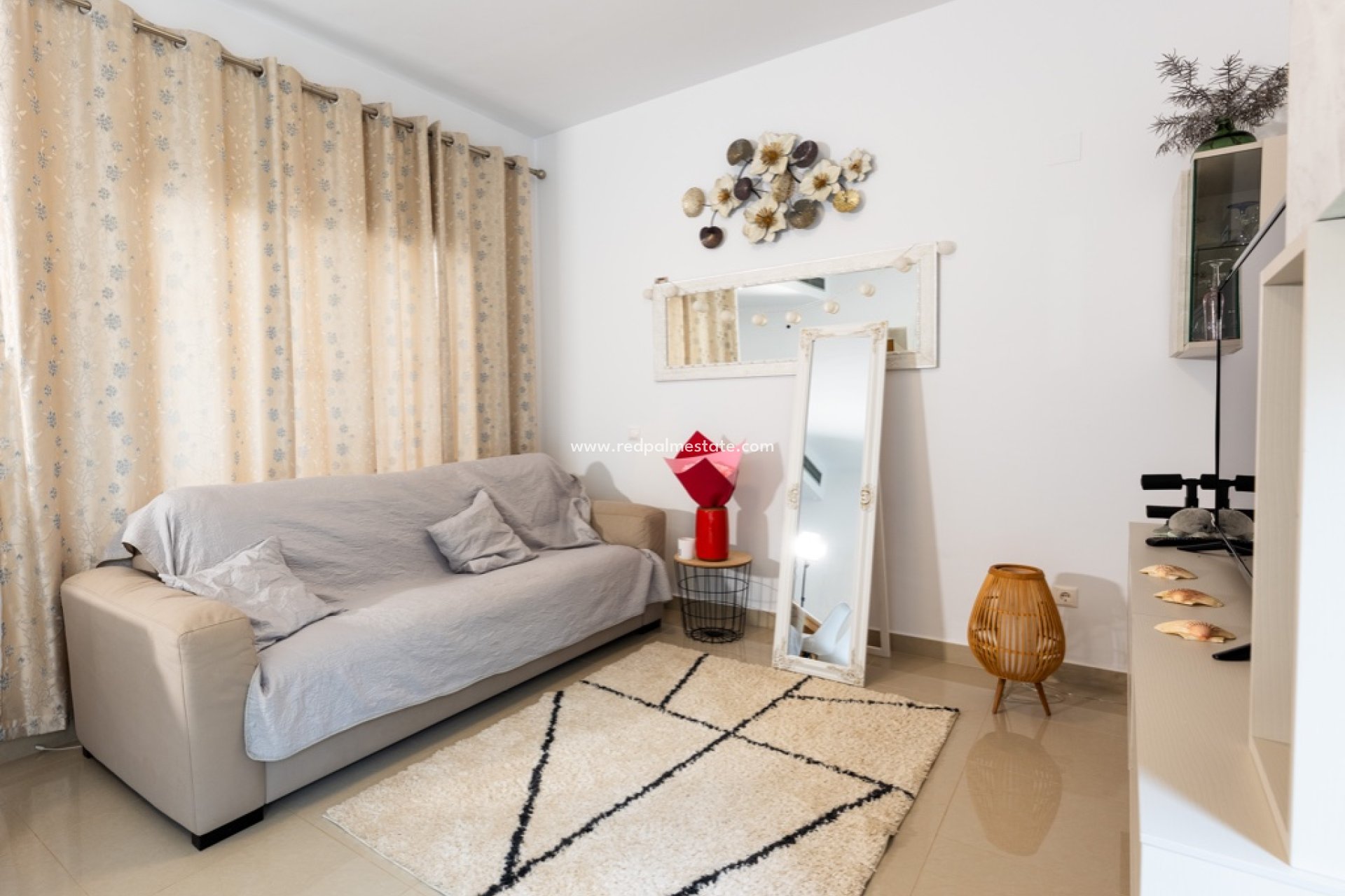 Resale - Town House -
Torrevieja - Punta prima